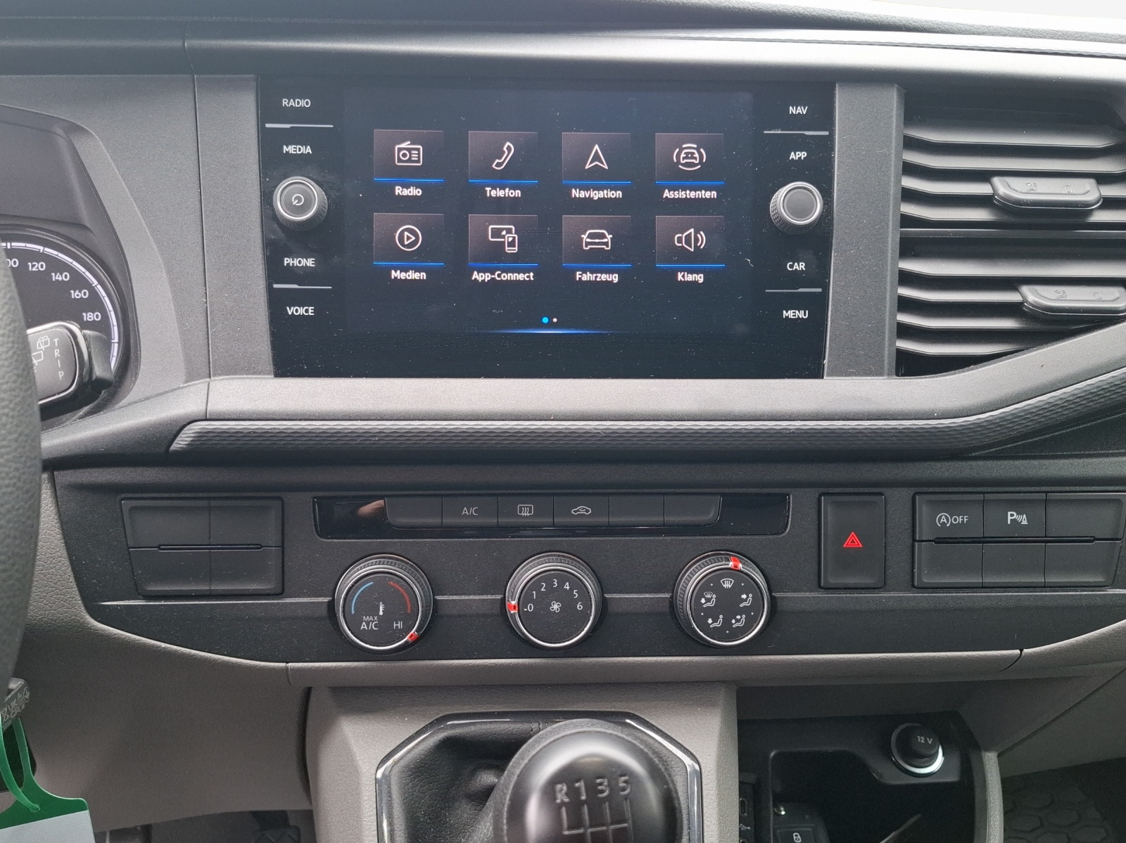 VW T6.1 2.0 TDI-image-10