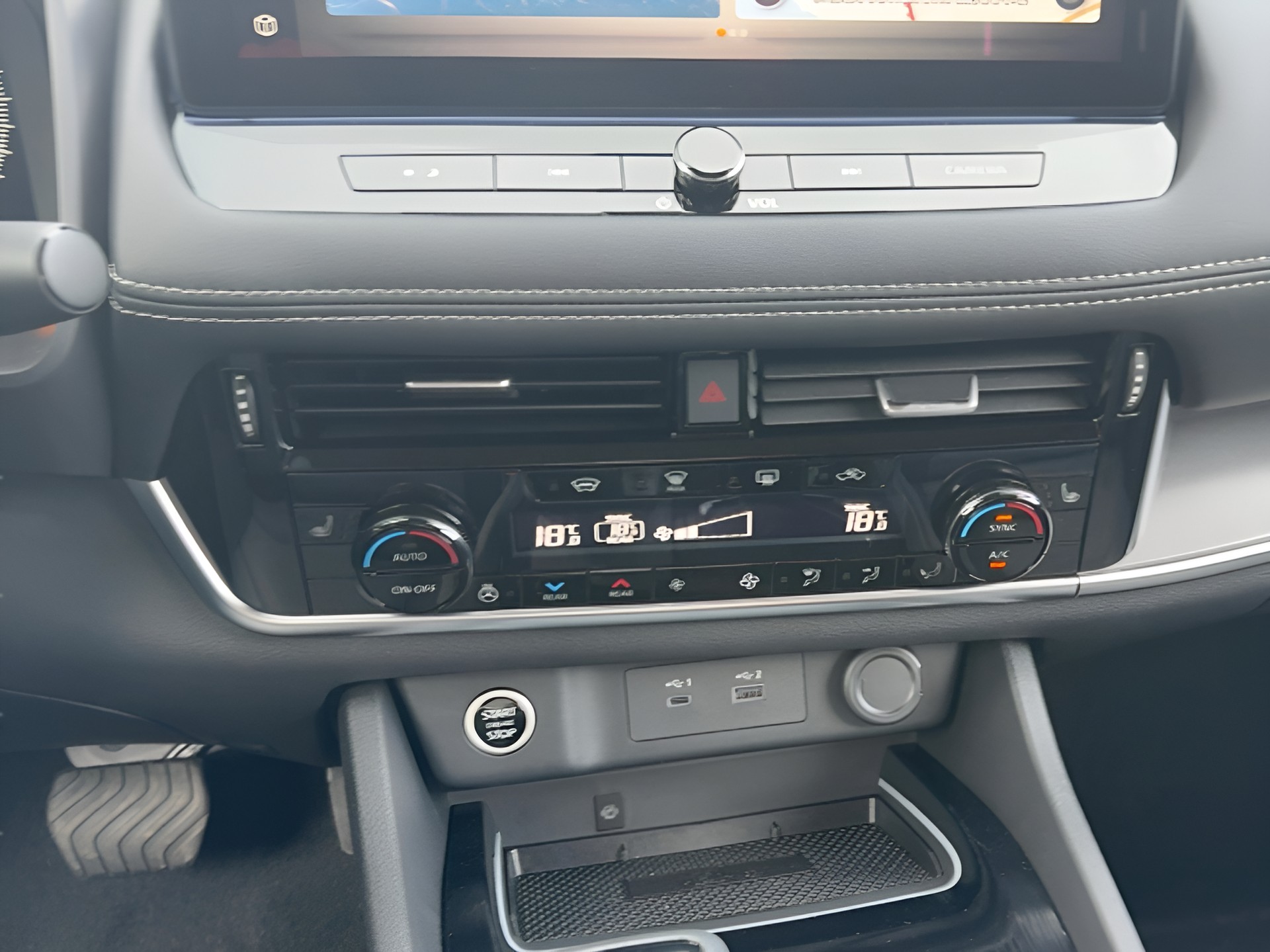 NISSAN X-Trail 1.5 VC-T MHEV N-Connecta-image-14