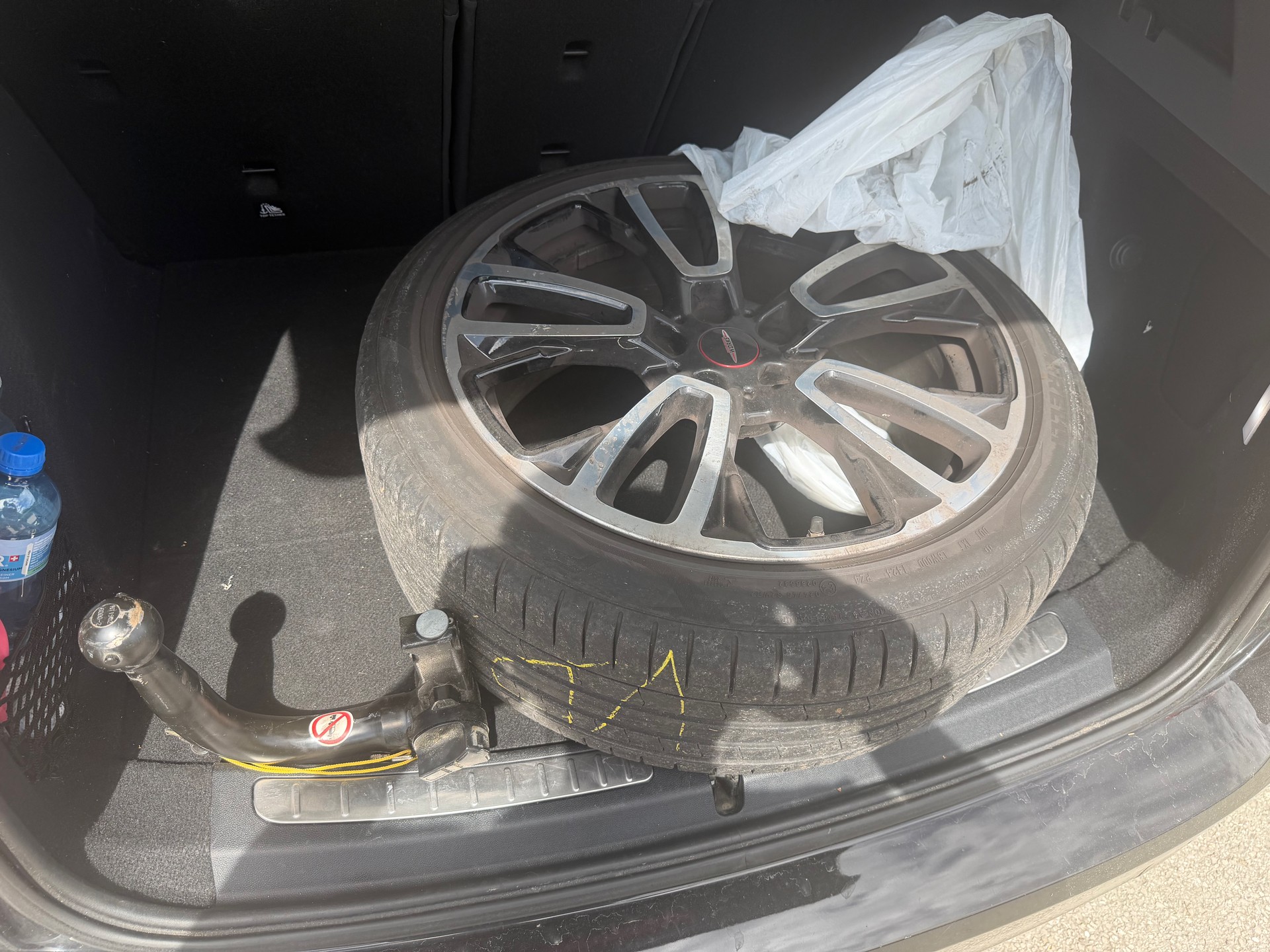 MINI 2.0i John Cooper Works ALL4-image-2