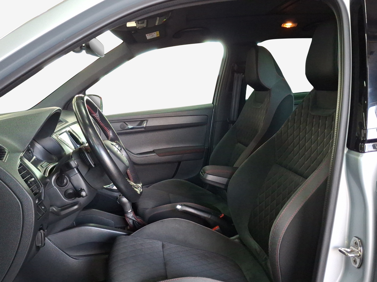 SKODA Fabia 1.0 TSI Monte Carlo DSG-image-7