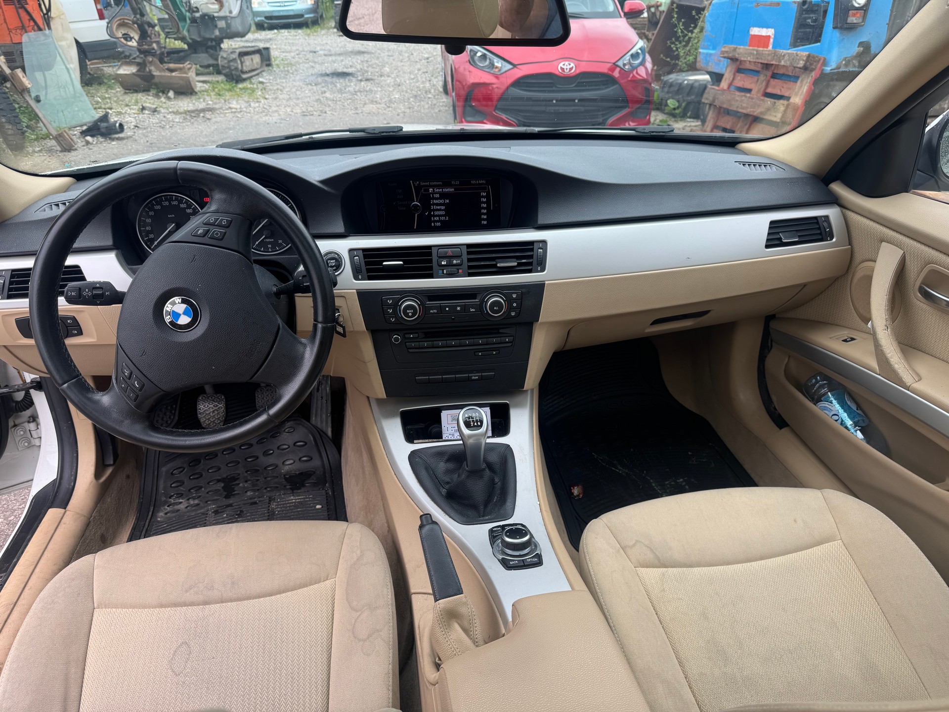 BMW 320d Touring Steptronic-image-8