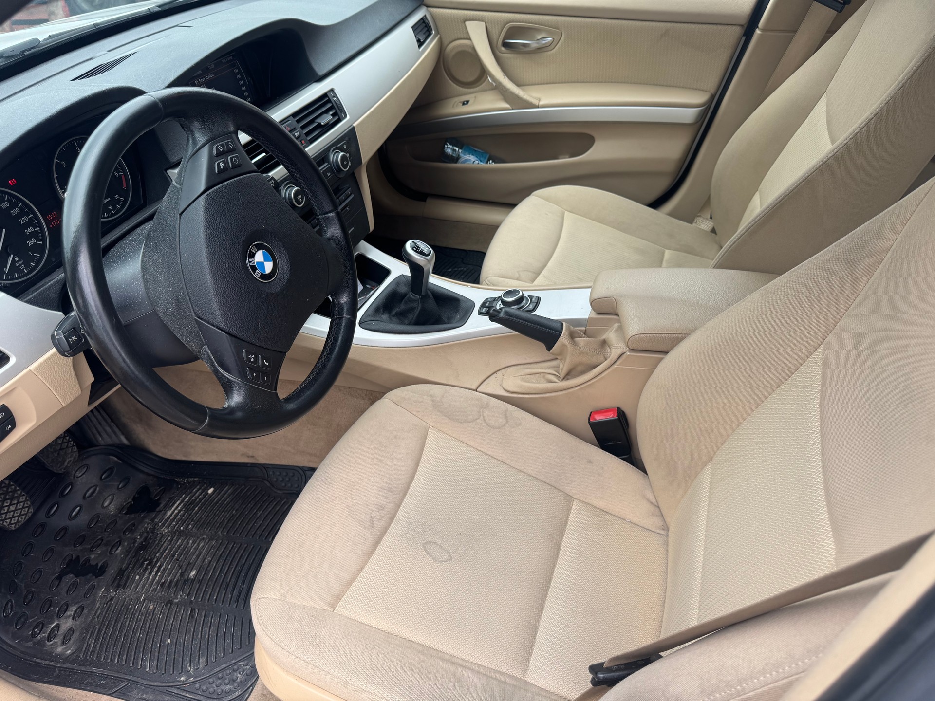 BMW 320d Touring Steptronic-image-6