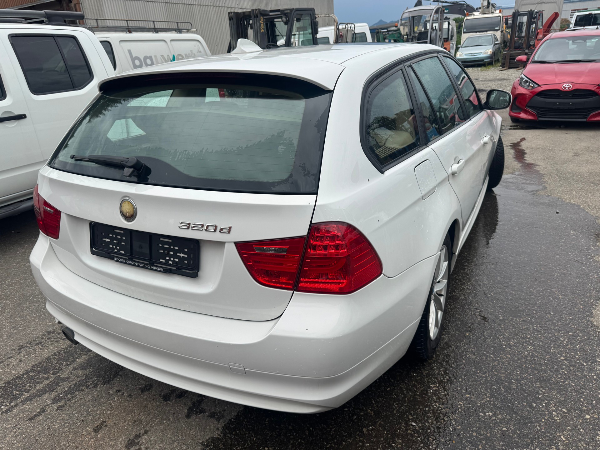 BMW 320d Touring Steptronic-image-3