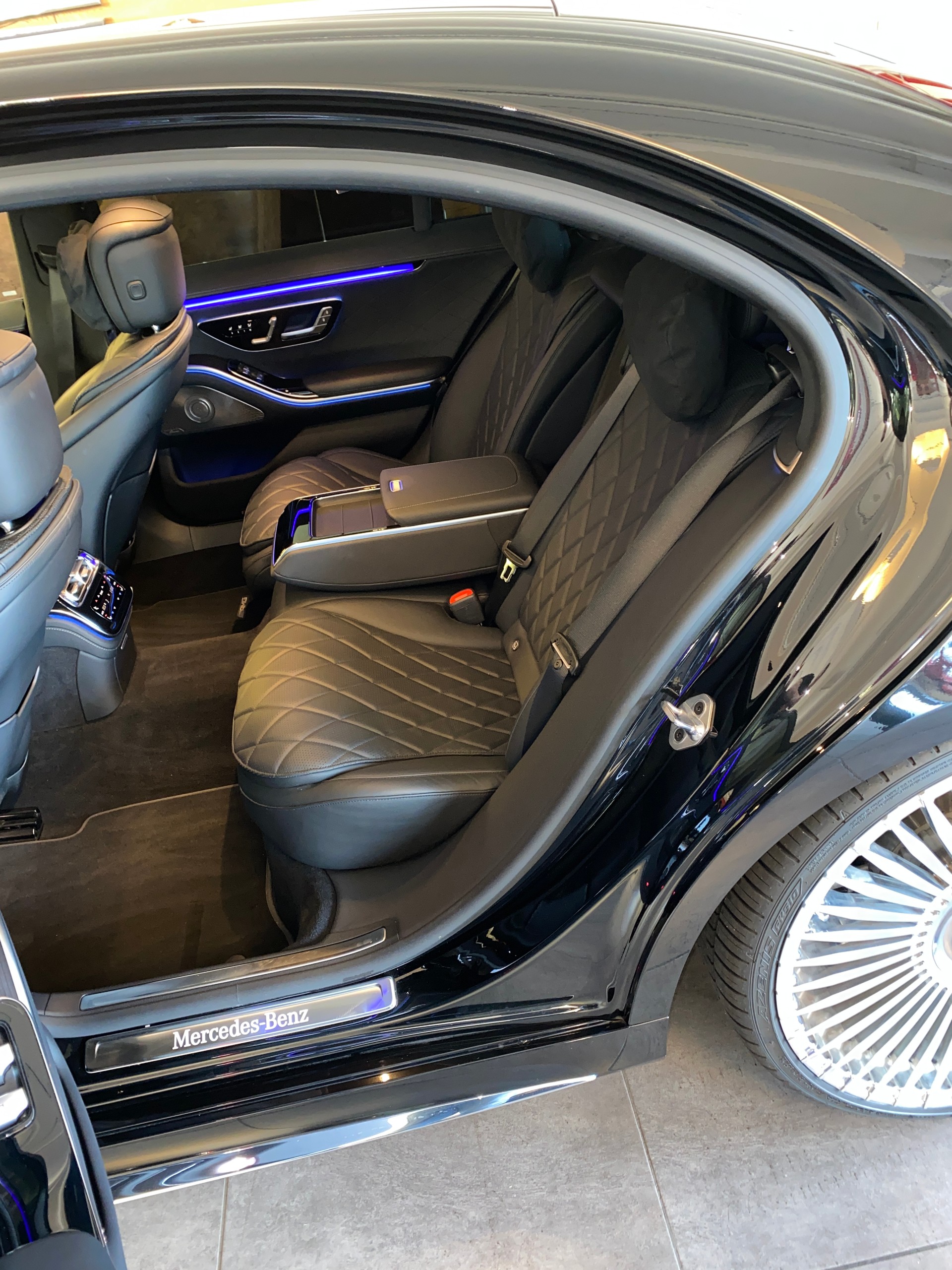 MERCEDES-BENZ S 350 d L 4Matic AMG Line 9G-Tronic-image-12