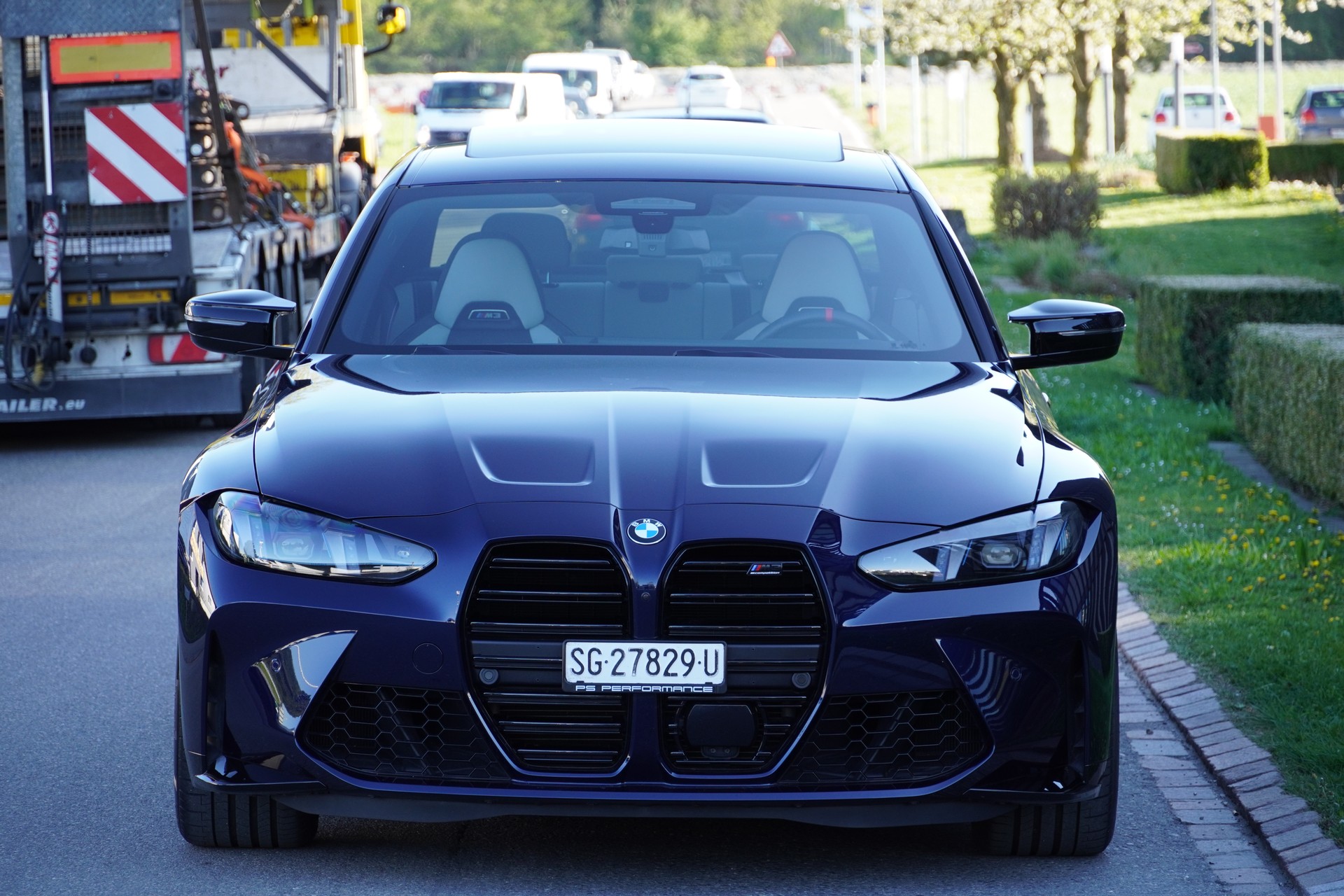 BMW M3 Competition M xDrive//BMW Individual Tansanitblau//Werksgarantie bis 03.2028//-image-3