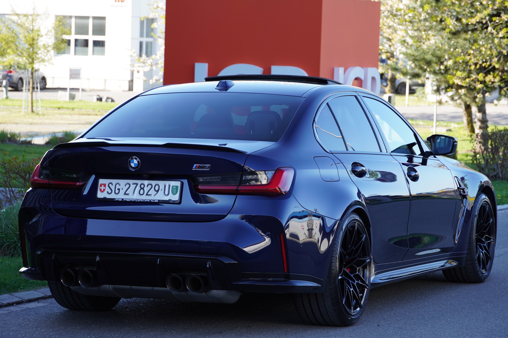 BMW M3 Competition M xDrive//BMW Individual Tansanitblau//Werksgarantie bis 03.2028//-image-4