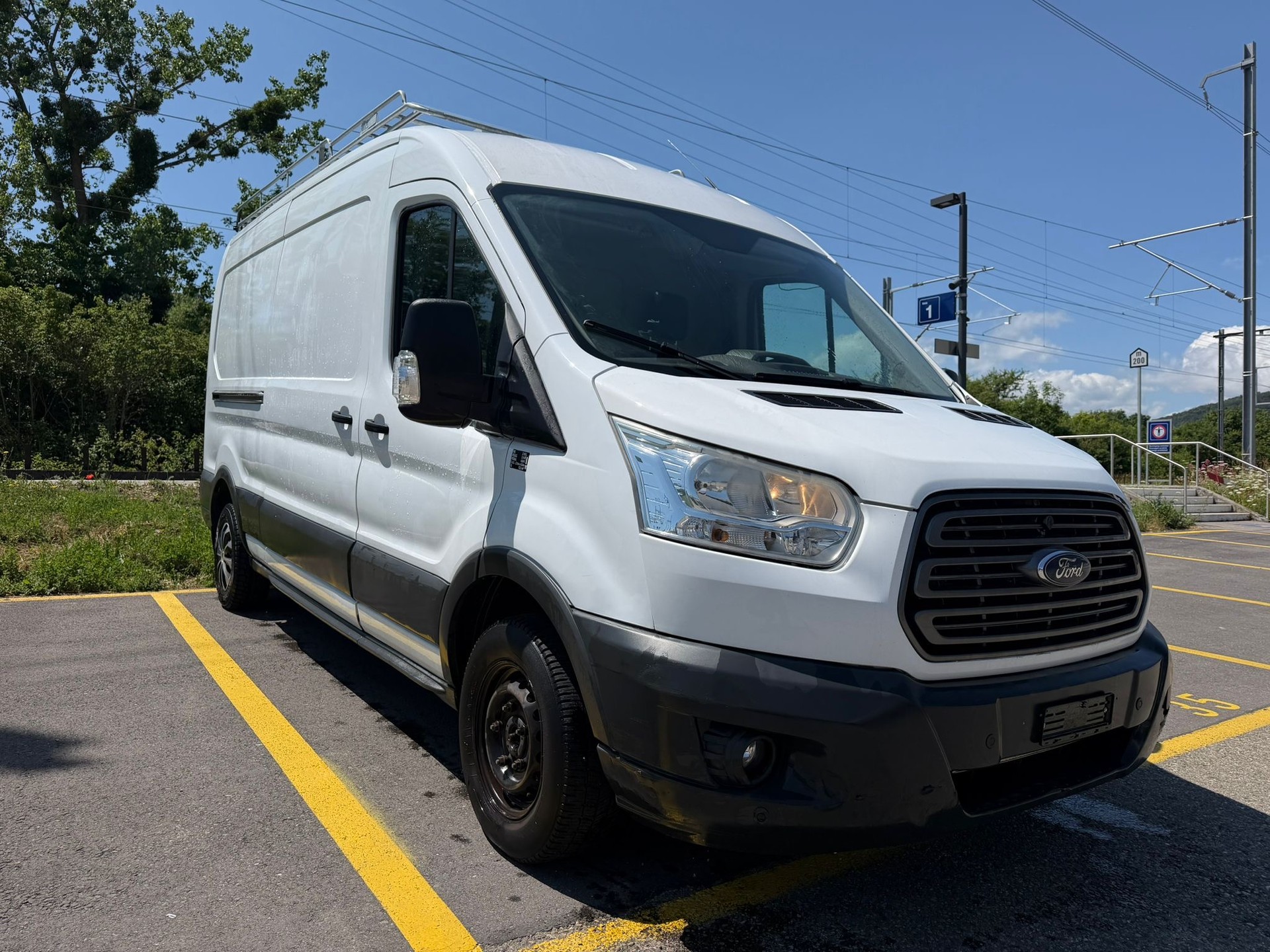 FORD Transit-image-1
