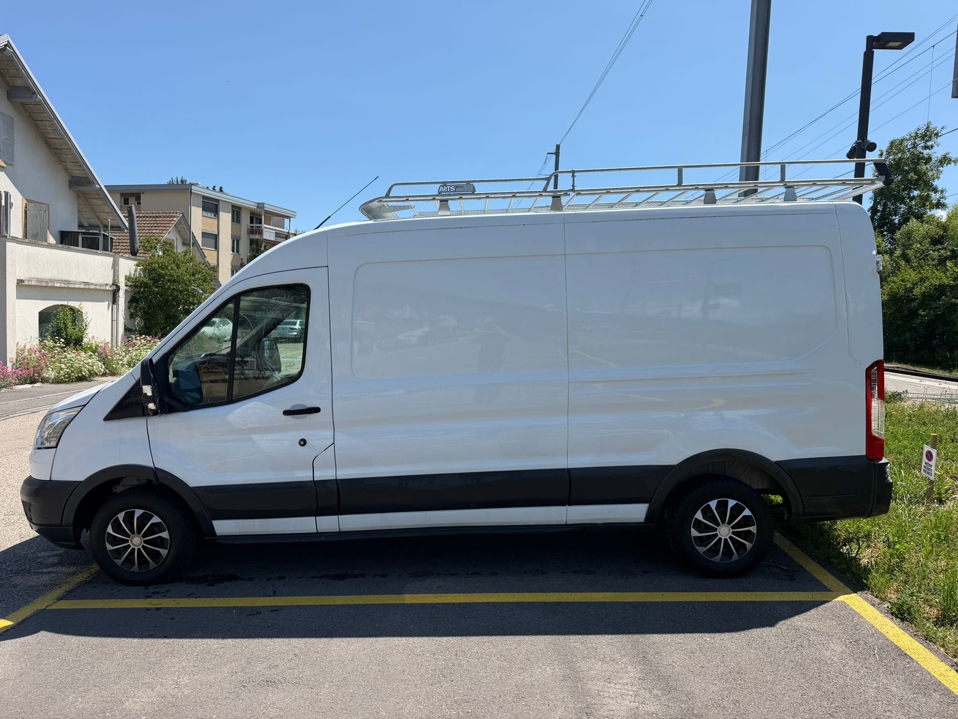 FORD Transit-image-5