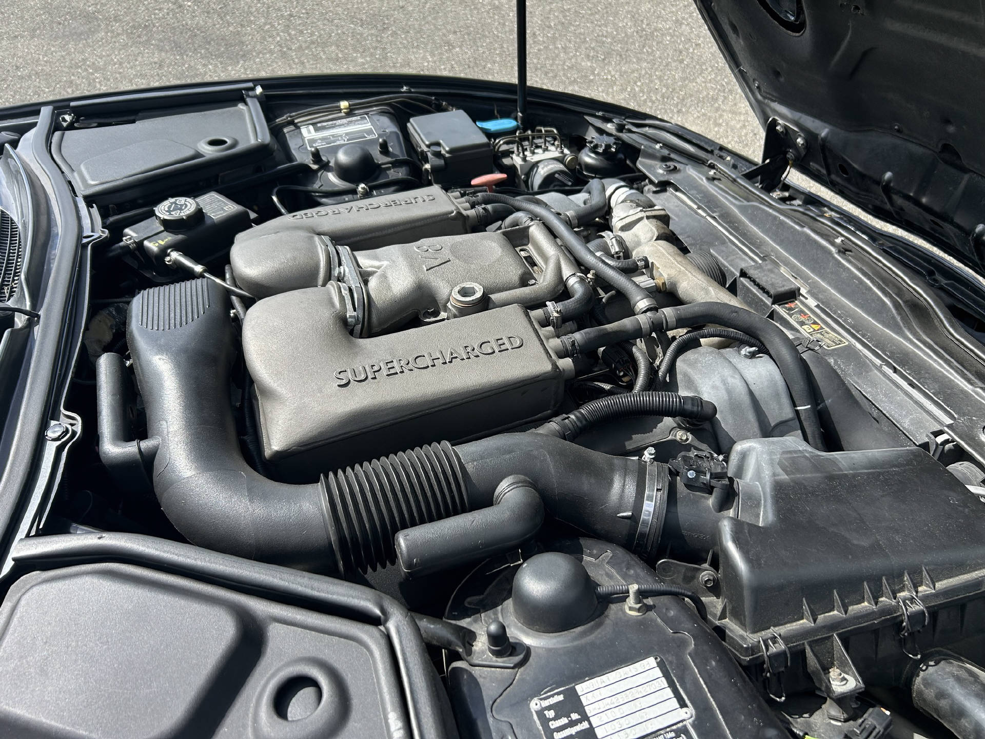 JAGUAR XKR Convertible 4.0 S/C-image-15