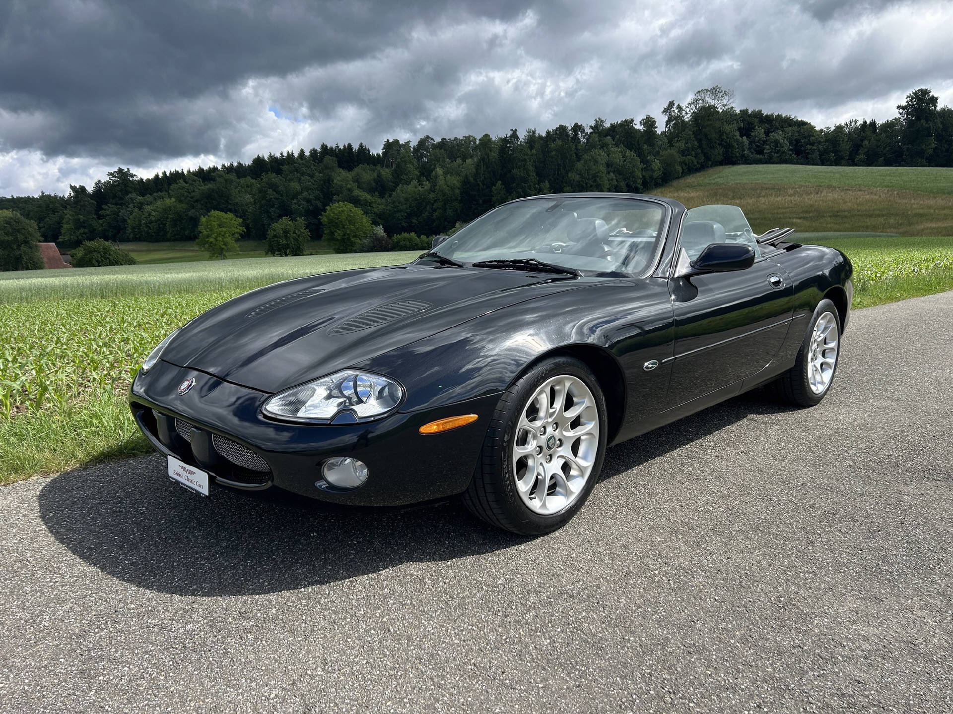 JAGUAR XKR Convertible 4.0 S/C-image-5