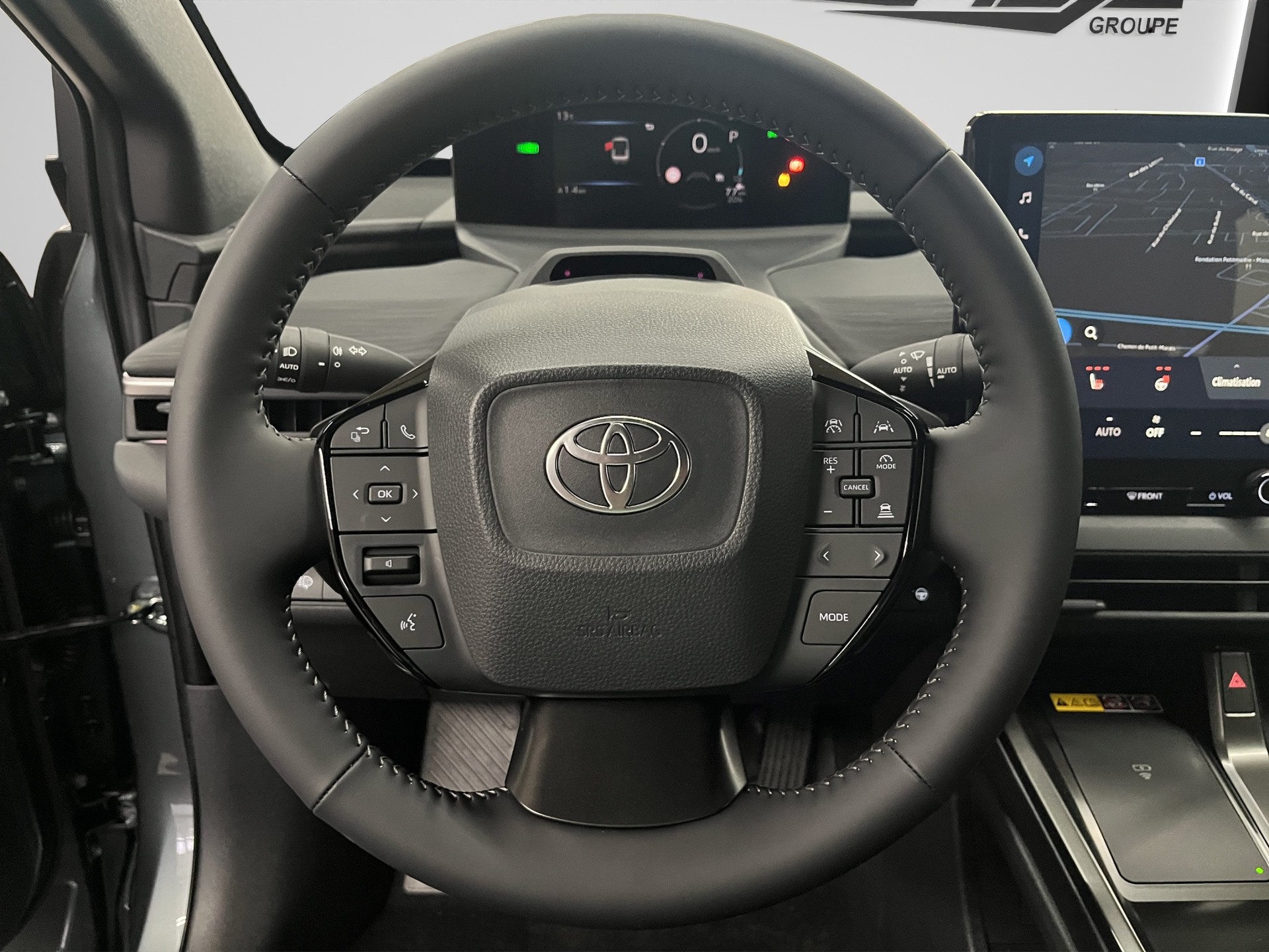 TOYOTA C-HR+ Premium AWD-image-8