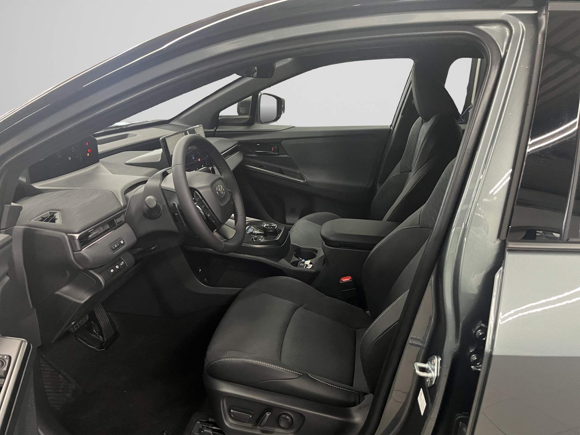 TOYOTA C-HR+ Premium AWD-image-7