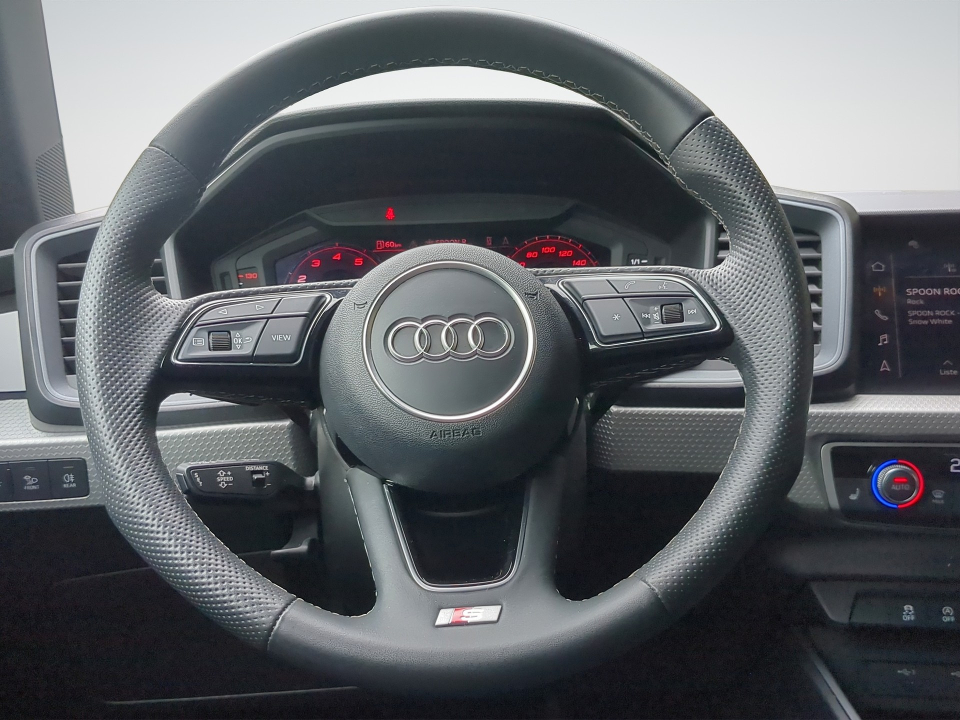 AUDI A1 Sportback 30 TFSI S Line Attraction S-tronic-image-5