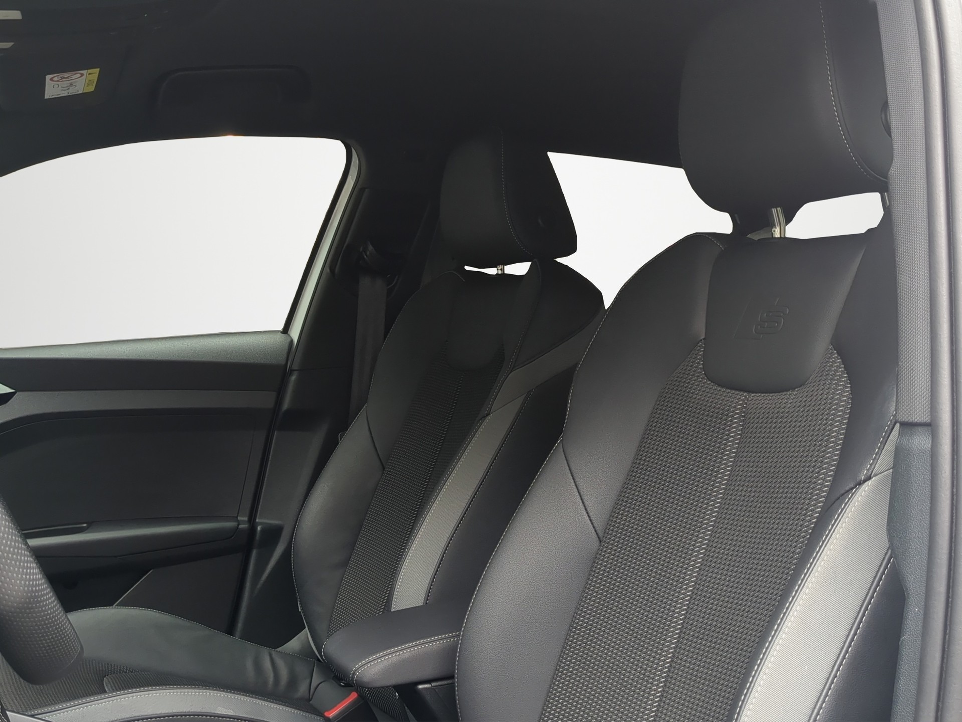 AUDI A1 Sportback 30 TFSI S Line Attraction S-tronic-image-4