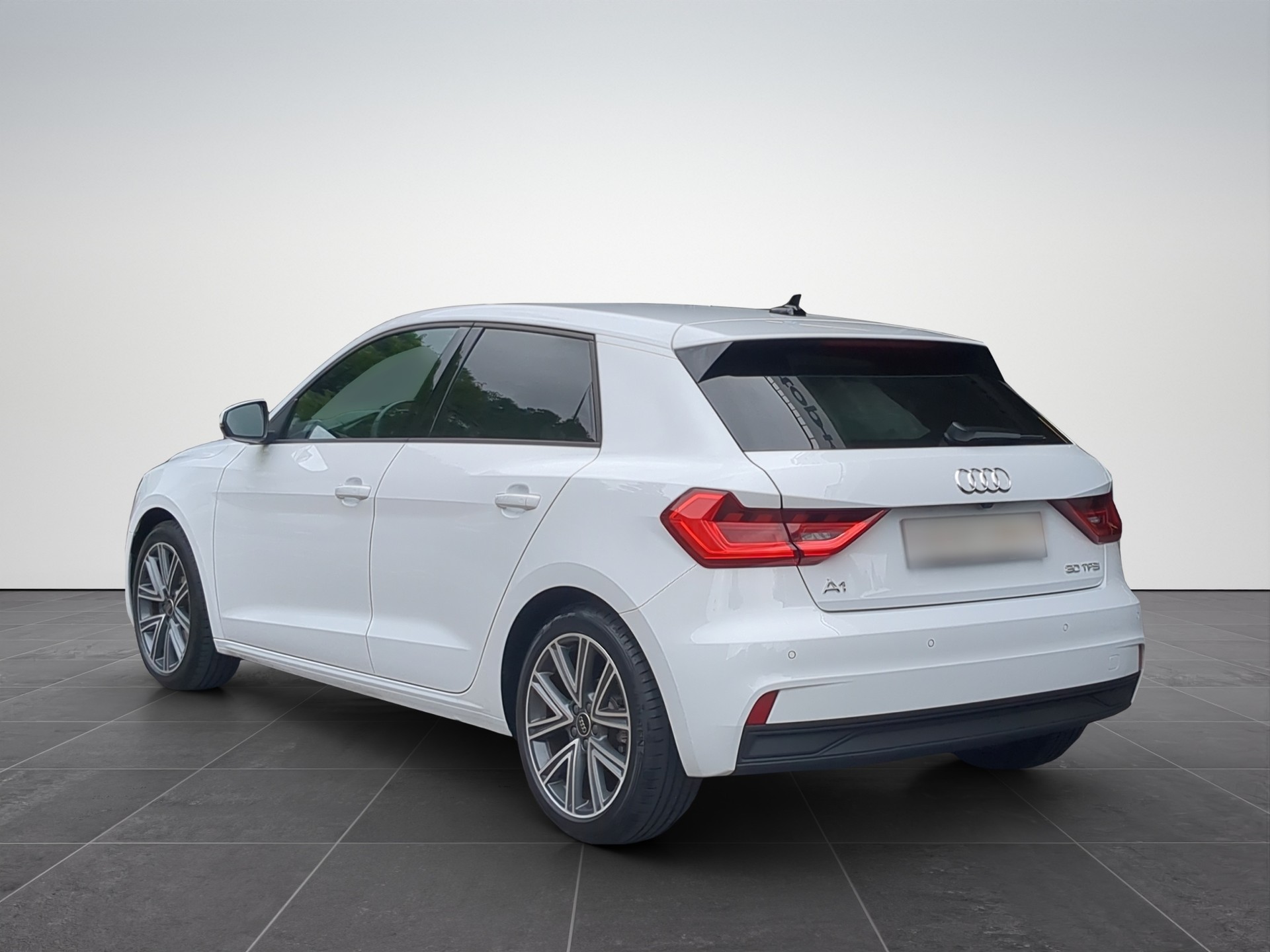AUDI A1 Sportback 30 TFSI S Line Attraction S-tronic-image-2