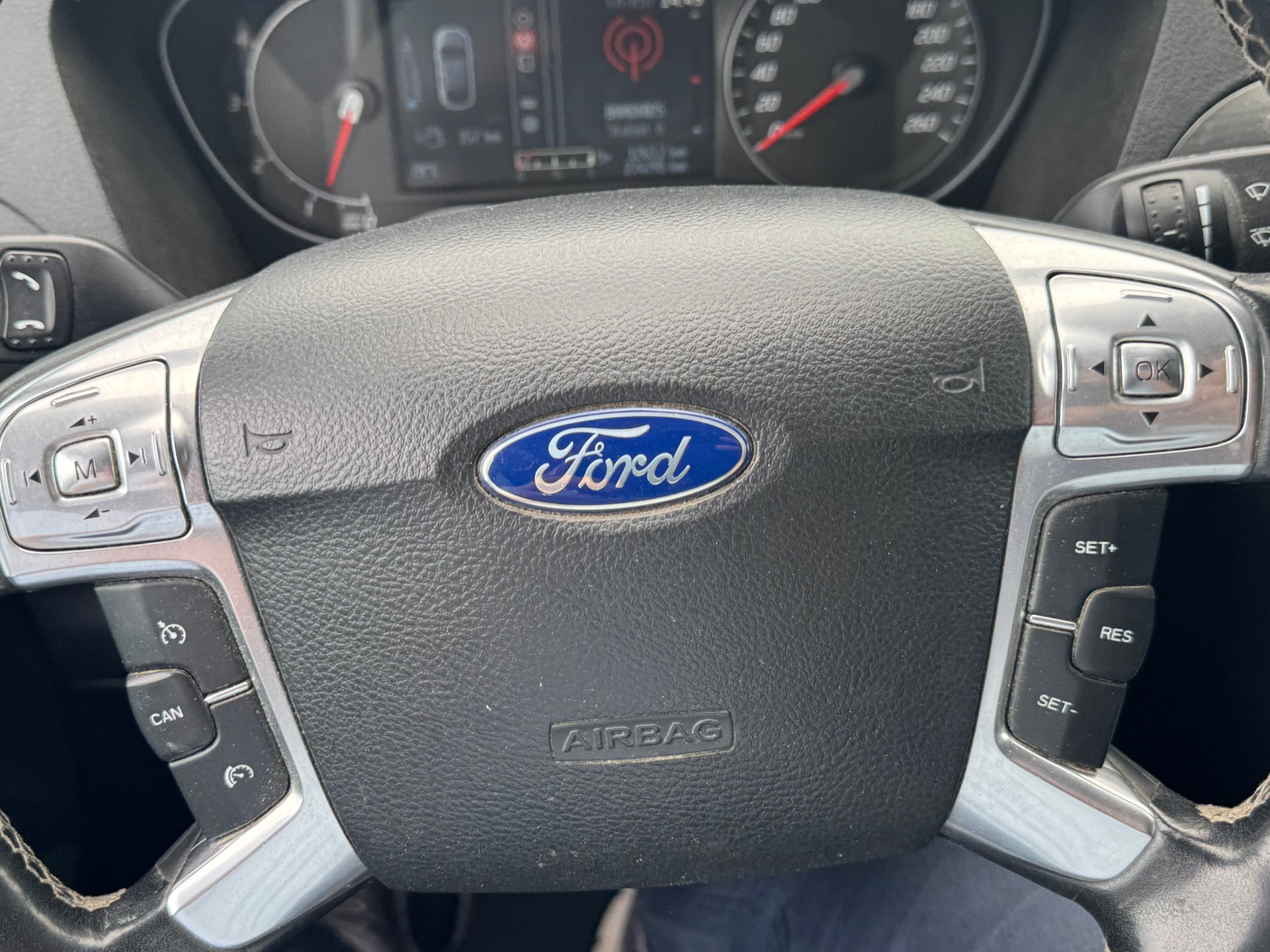 FORD S-Max 2.0 TDCi Titanium PowerShift-image-10