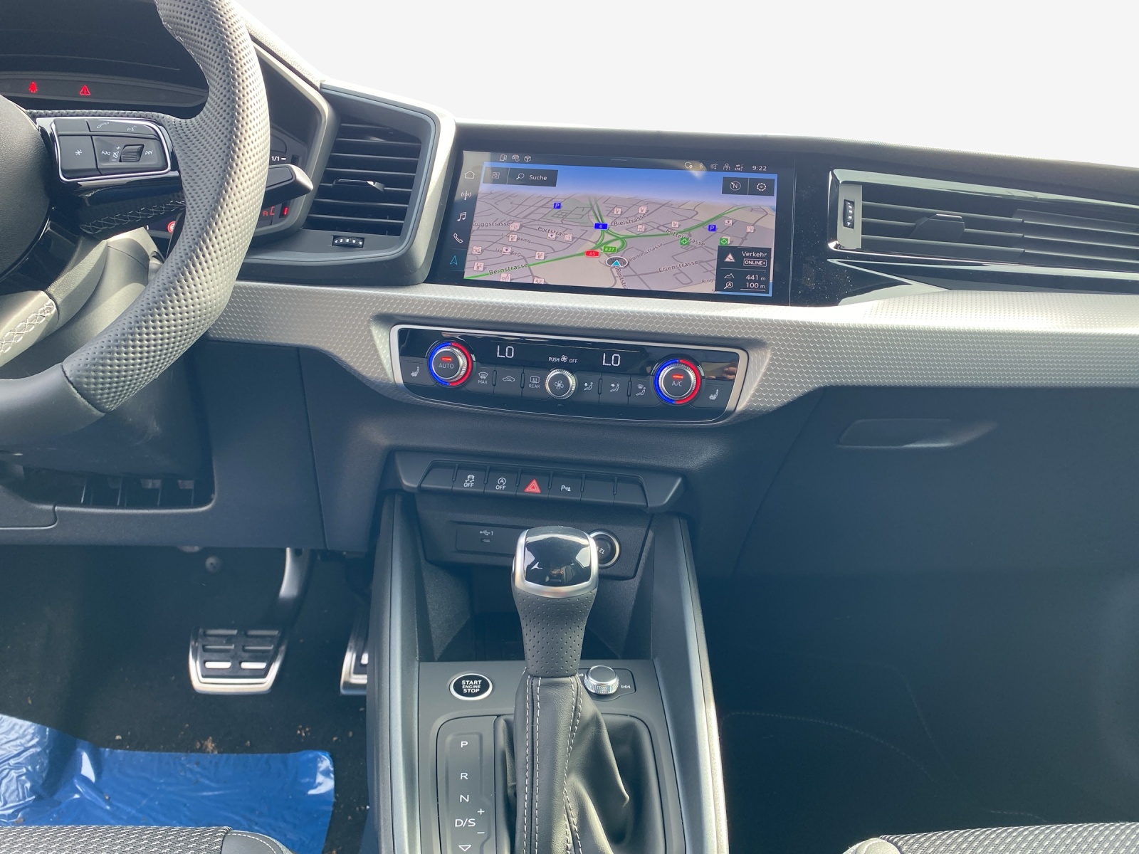 AUDI A1 Sportback 30 TFSI S Line Attraction S-tronic-image-10