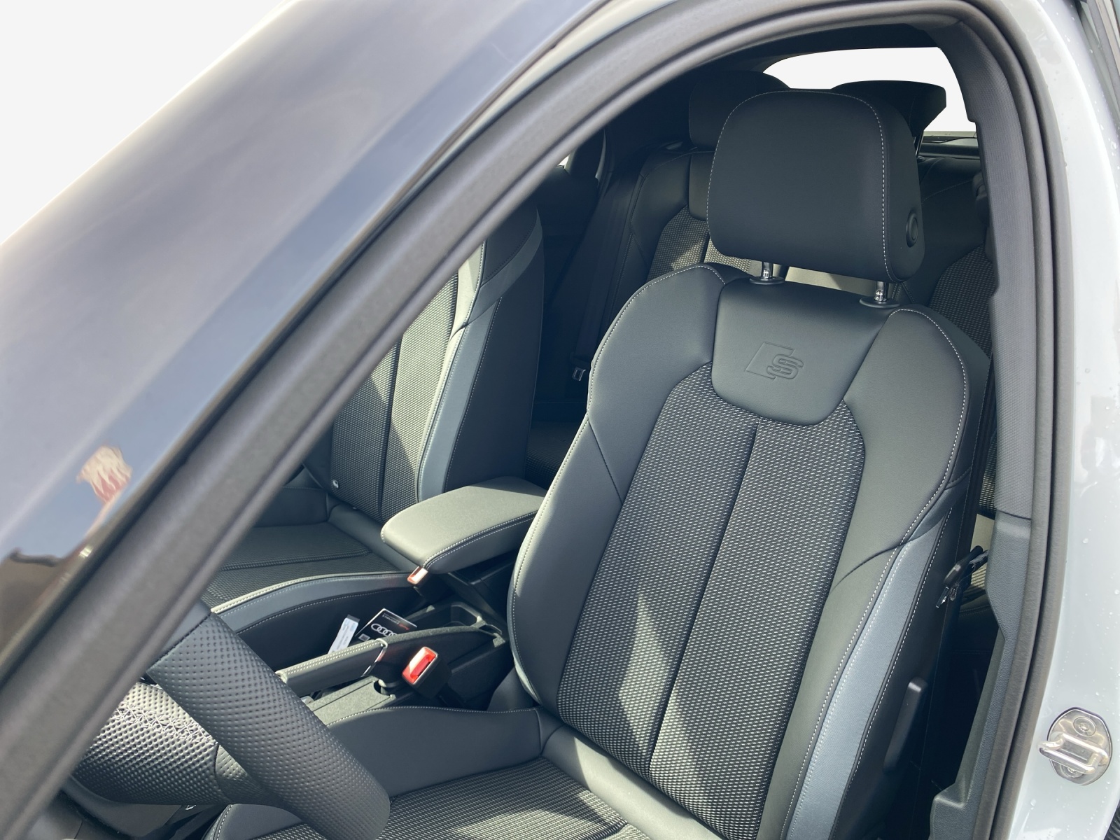 AUDI A1 Sportback 30 TFSI S Line Attraction S-tronic-image-7