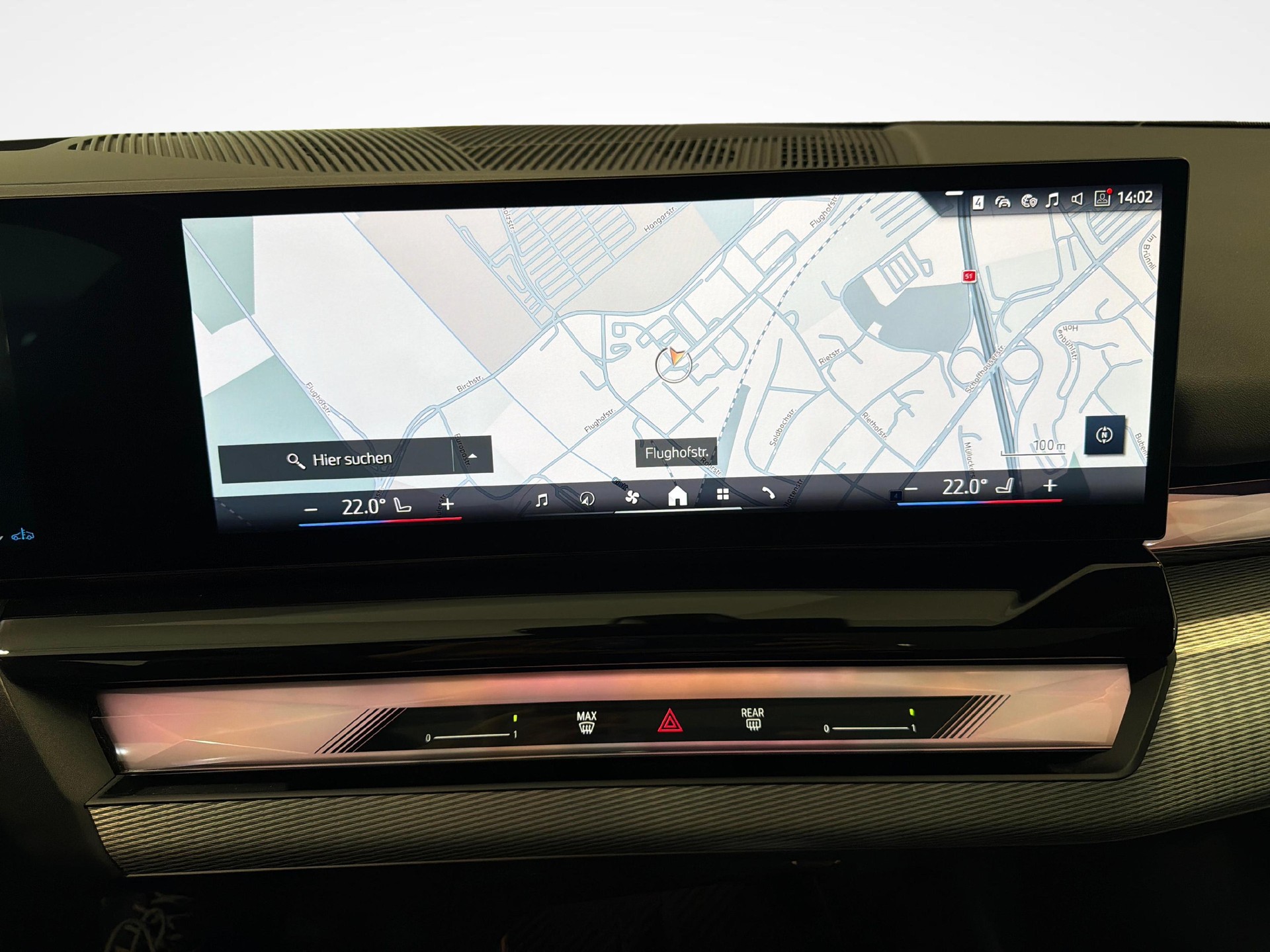 BMW 520d xDrive Touring-image-14