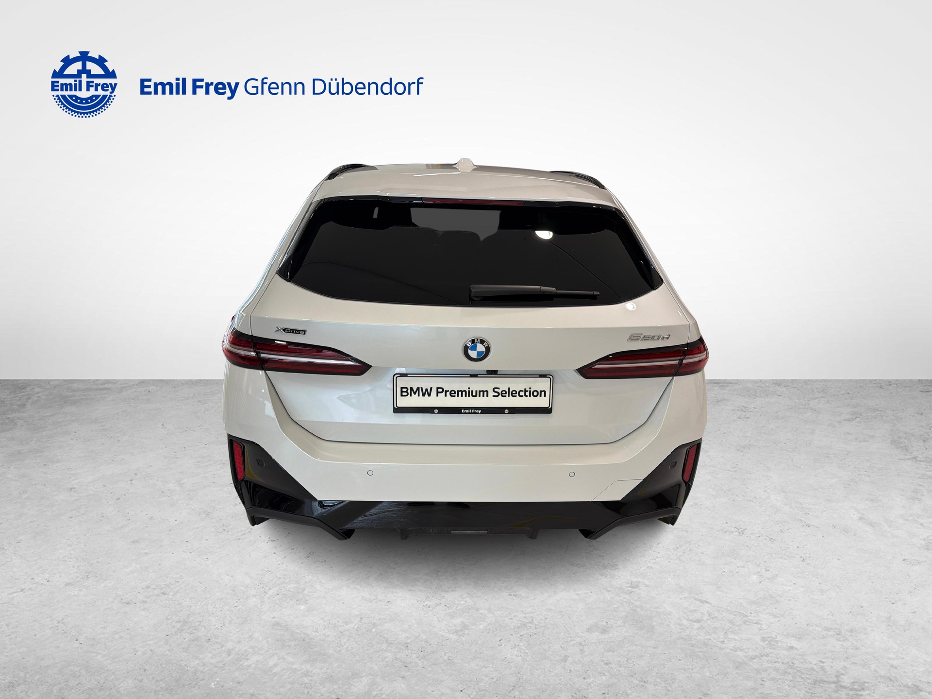 BMW 520d xDrive Touring-image-8
