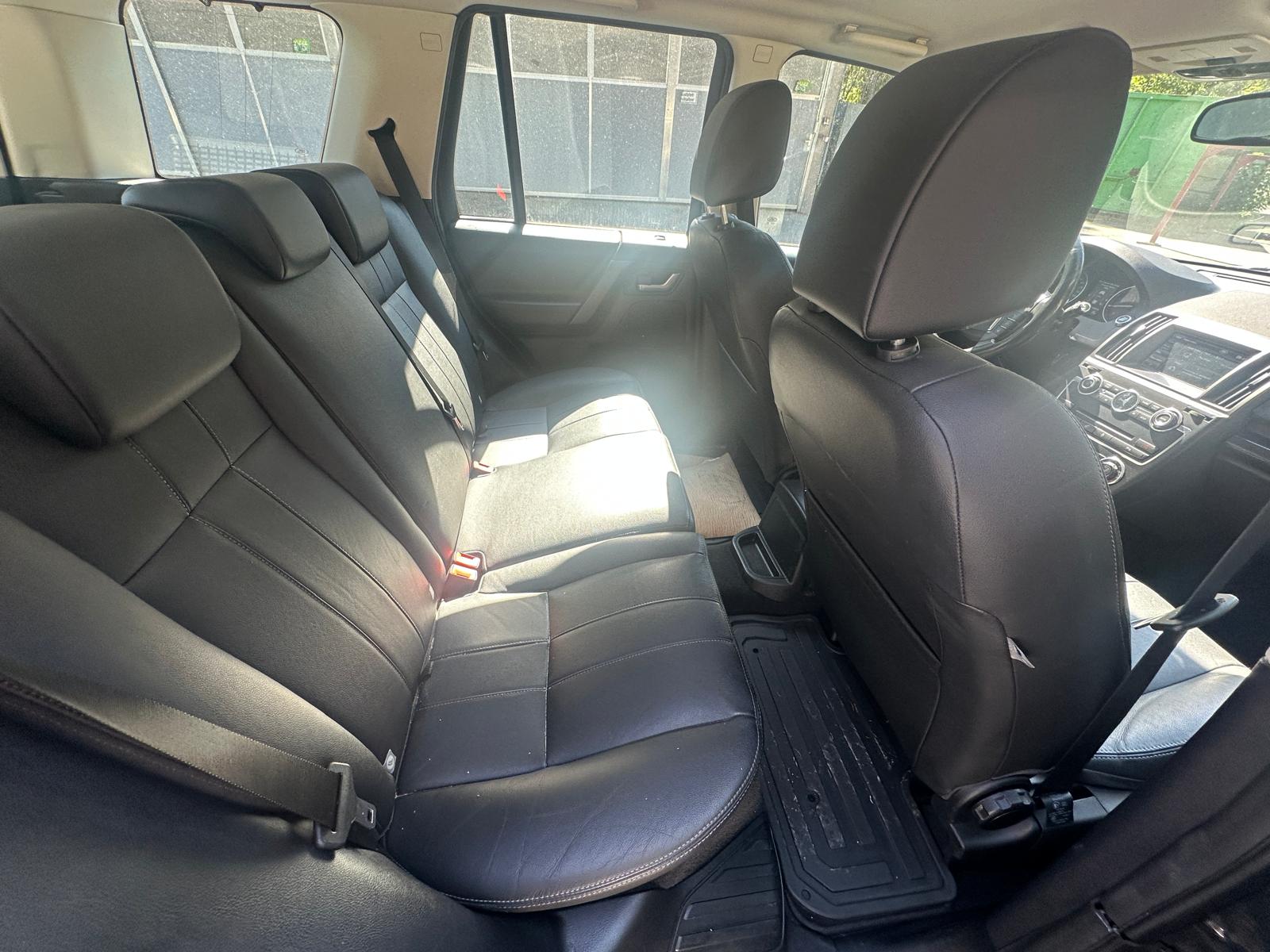 LAND ROVER Freelander 2.0 SE Automatic-image-6