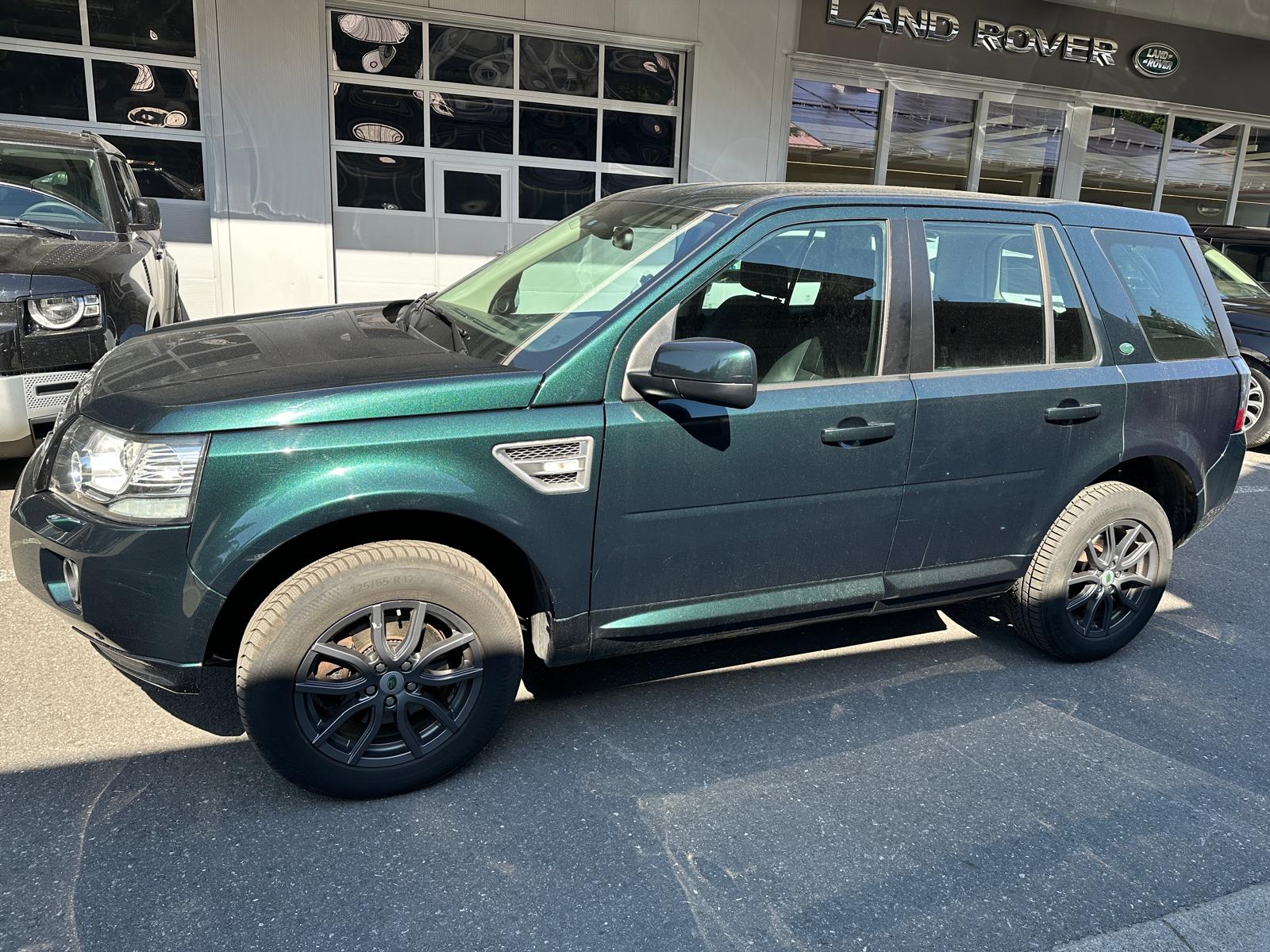 LAND ROVER Freelander 2.0 SE Automatic-image-1