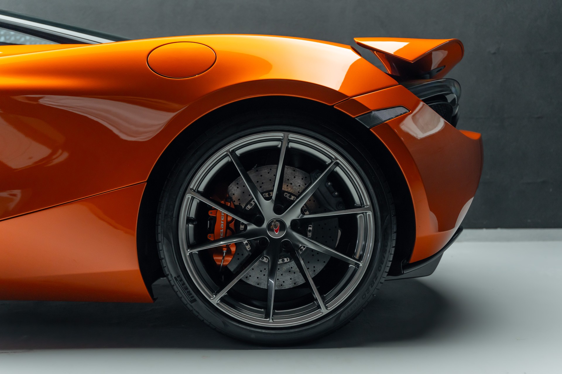 McLAREN 720S Coupé Performance 4.0 V8 SSG • Elite Paint Azores-image-10