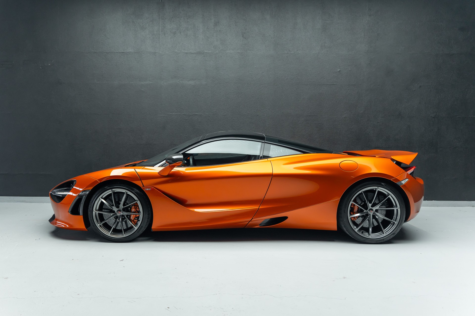McLAREN 720S Coupé Performance 4.0 V8 SSG • Elite Paint Azores-image-3