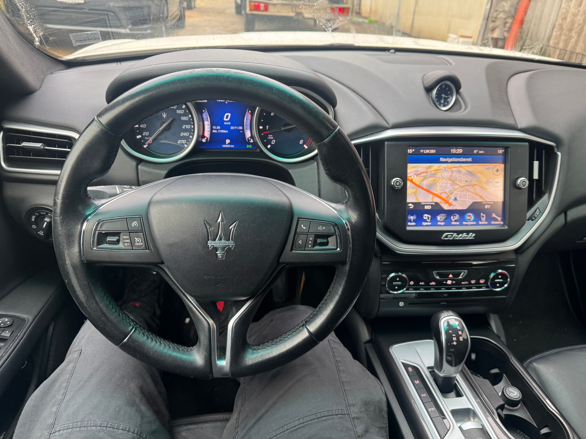 MASERATI Ghibli D 3.0 V6 Automatica-image-12
