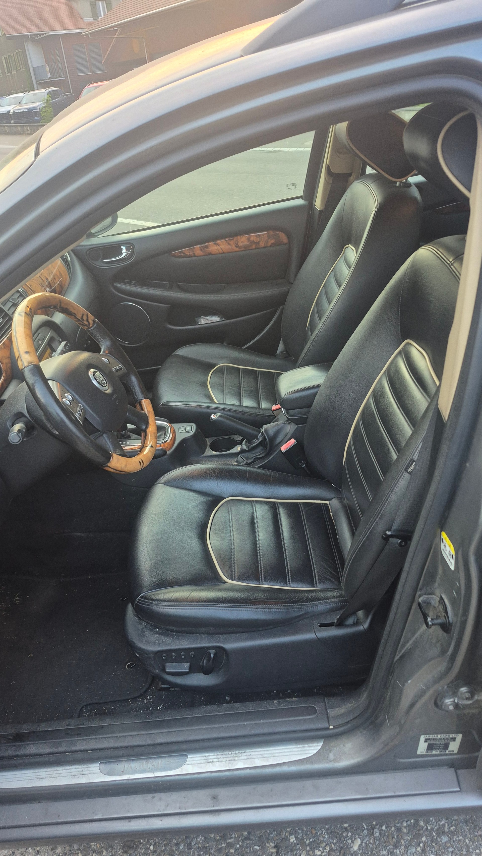 JAGUAR X-Type Estate 2.2D Classic Automatic-image-8