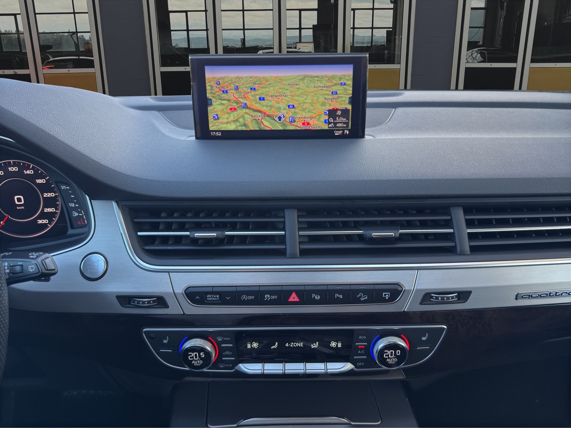 AUDI Q7 3.0 V6 TFSI quattro T-Tronic-image-15