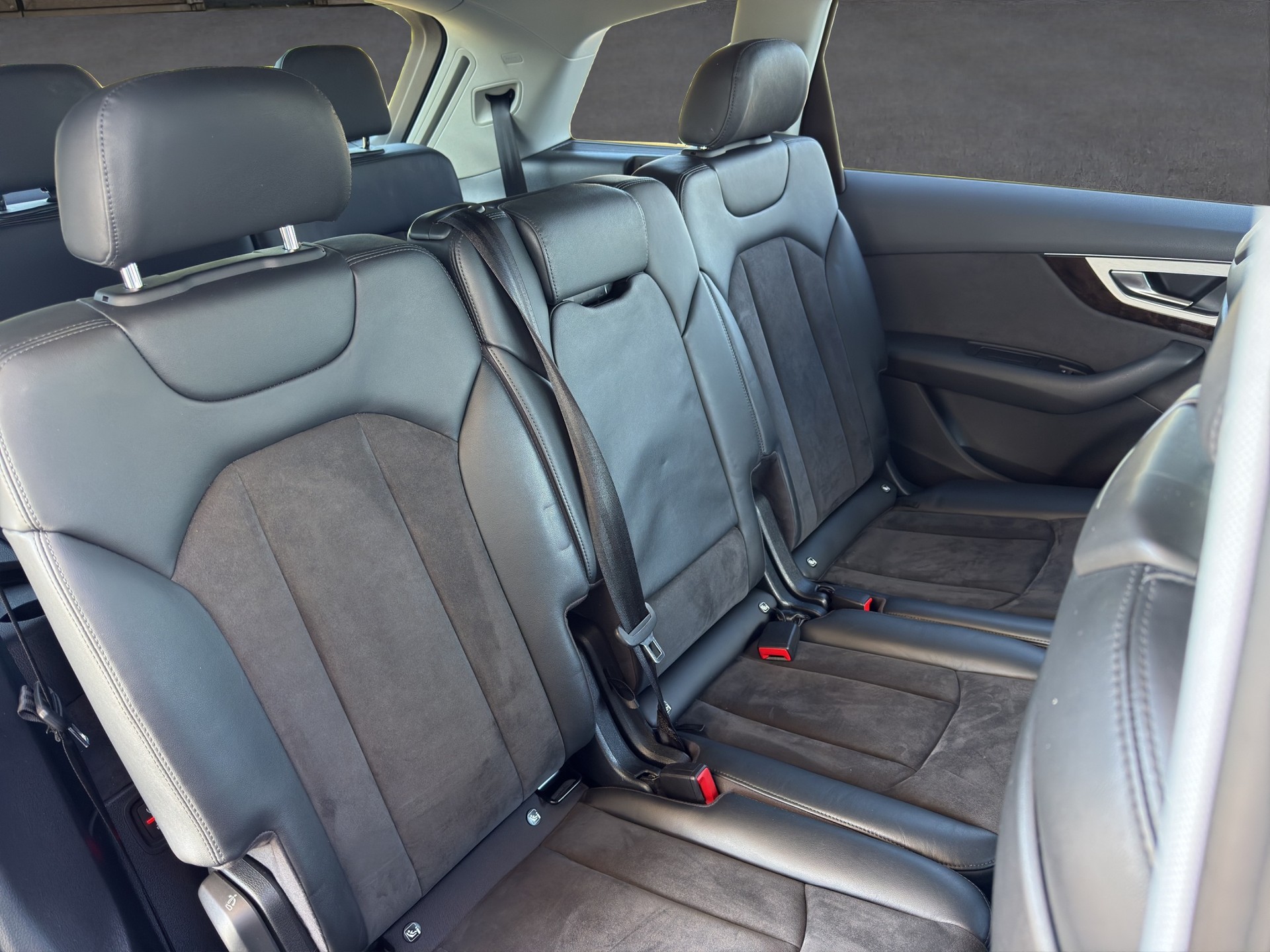 AUDI Q7 3.0 V6 TFSI quattro T-Tronic-image-12