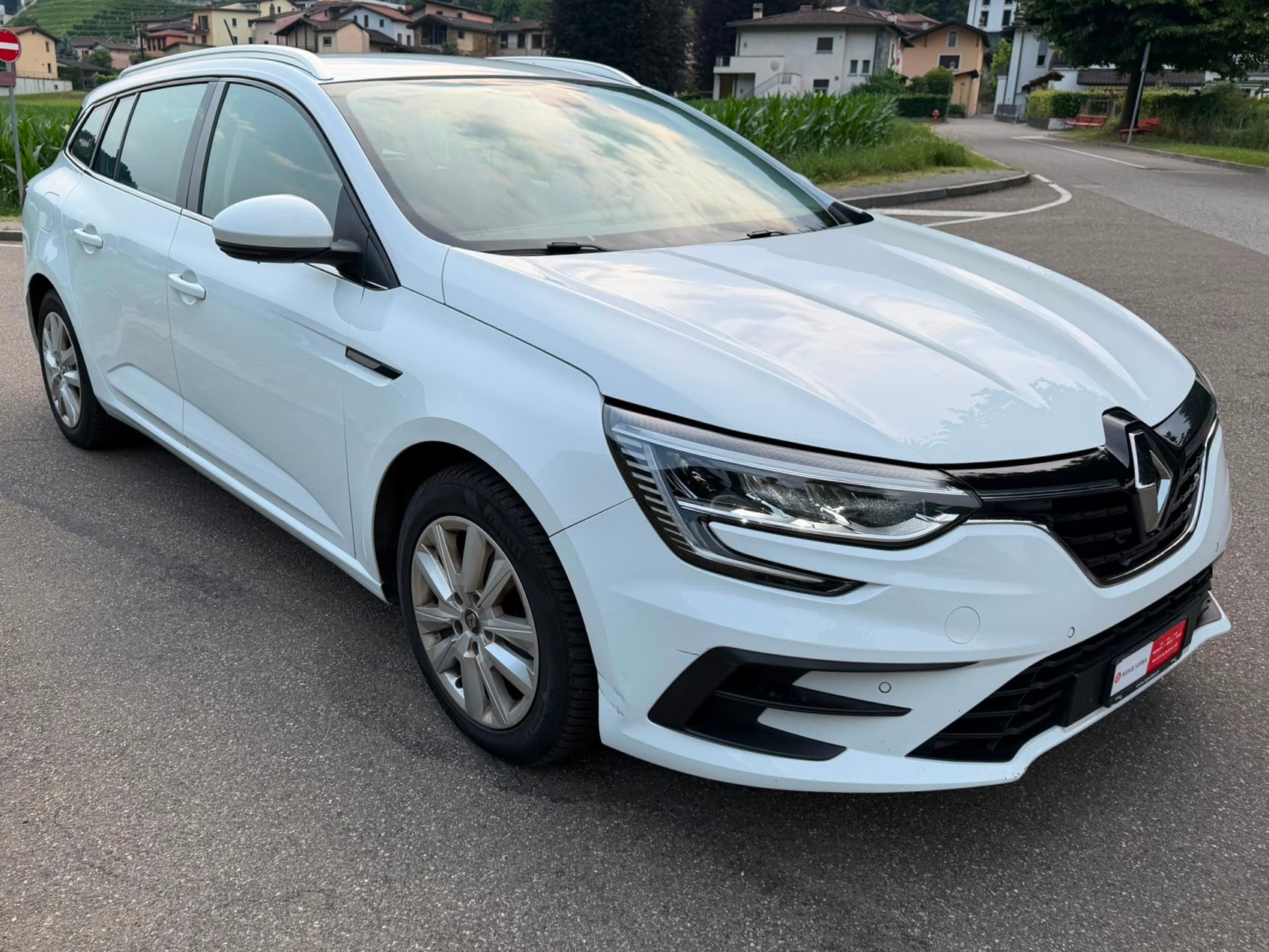 RENAULT Mégane Grandtour 1.3 16V Turbo Zen EDC-image-0
