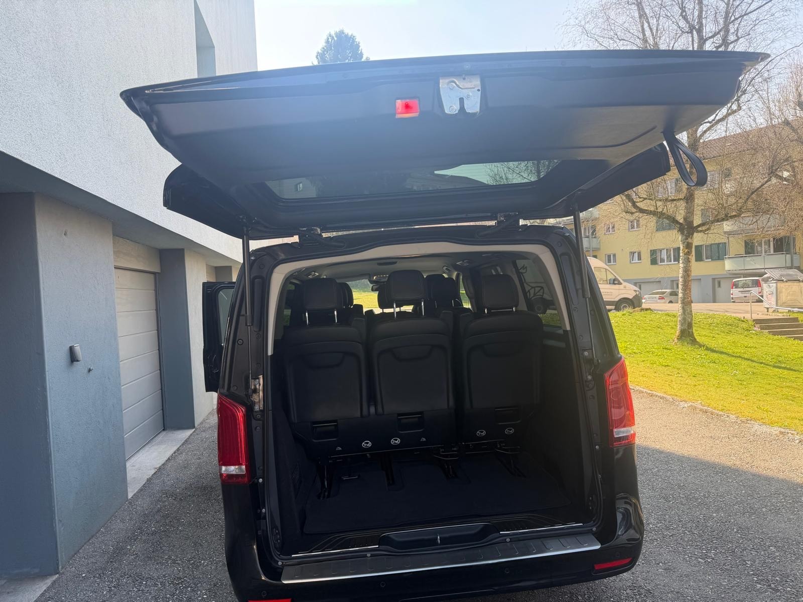 MERCEDES-BENZ V 250 d lang Avantgarde 4Matic G-Tronic-image-7