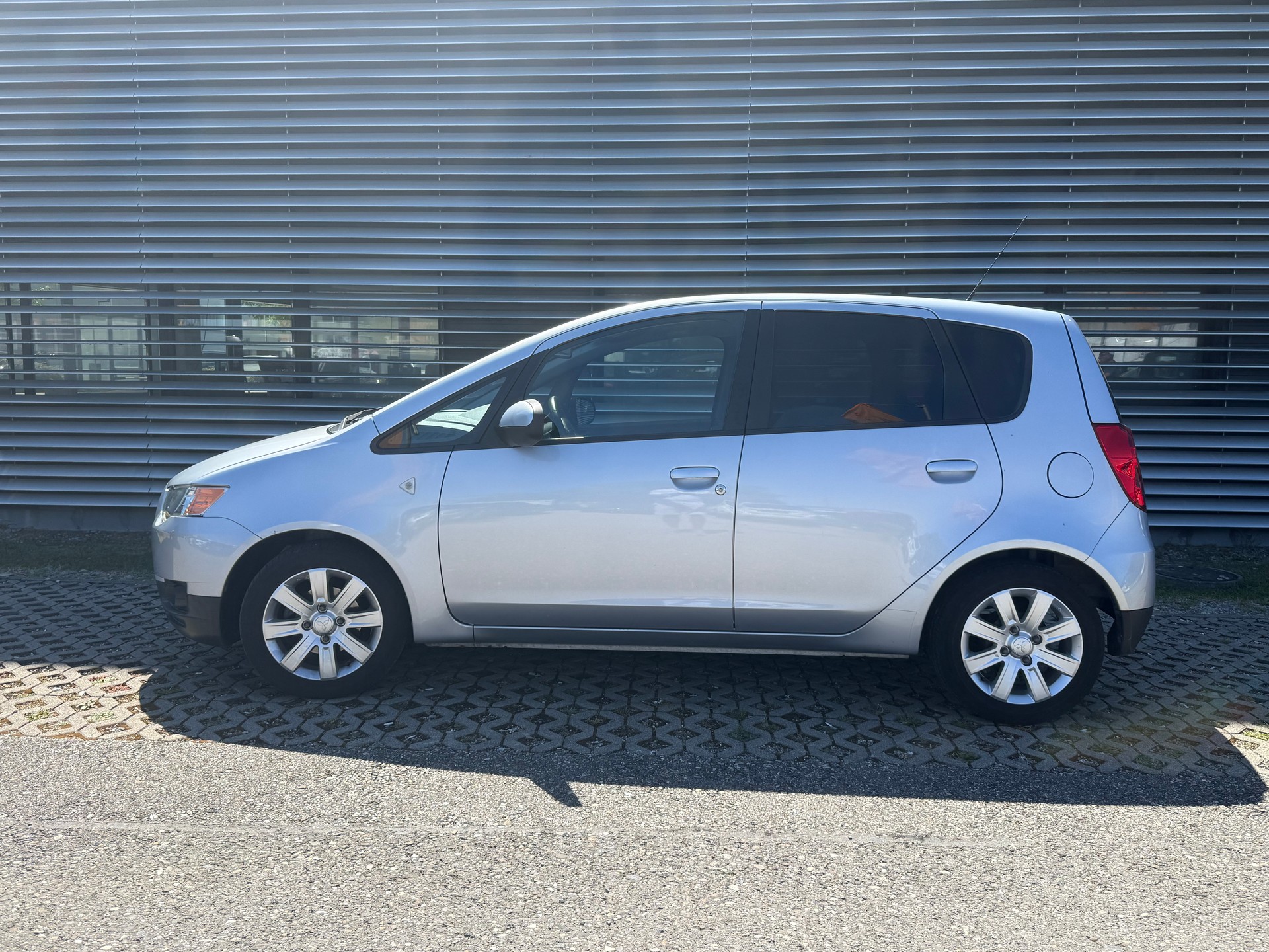 MITSUBISHI Colt 1.3 16V Jubilé (35) ClearTec-image-9
