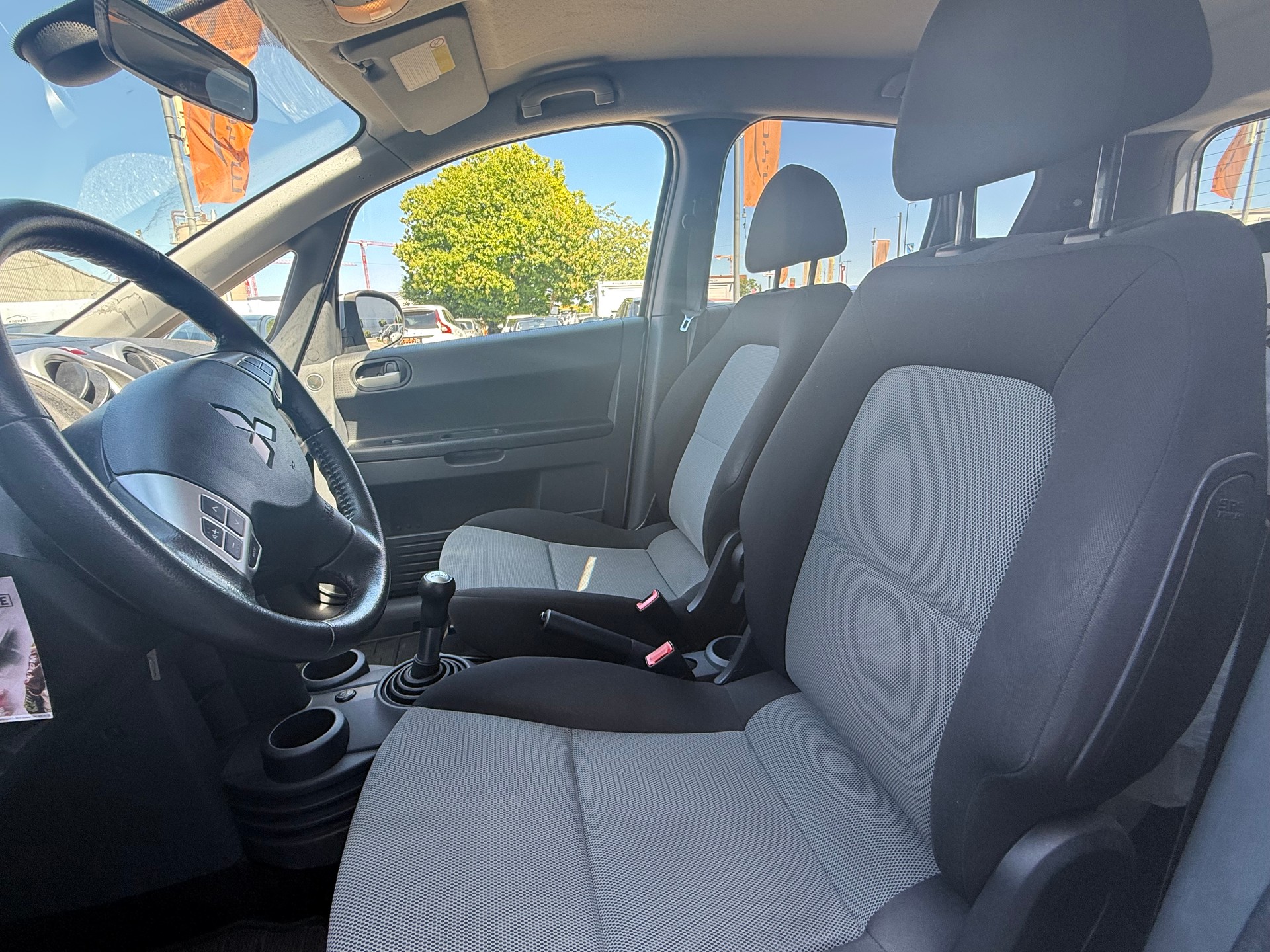 MITSUBISHI Colt 1.3 16V Jubilé (35) ClearTec-image-6
