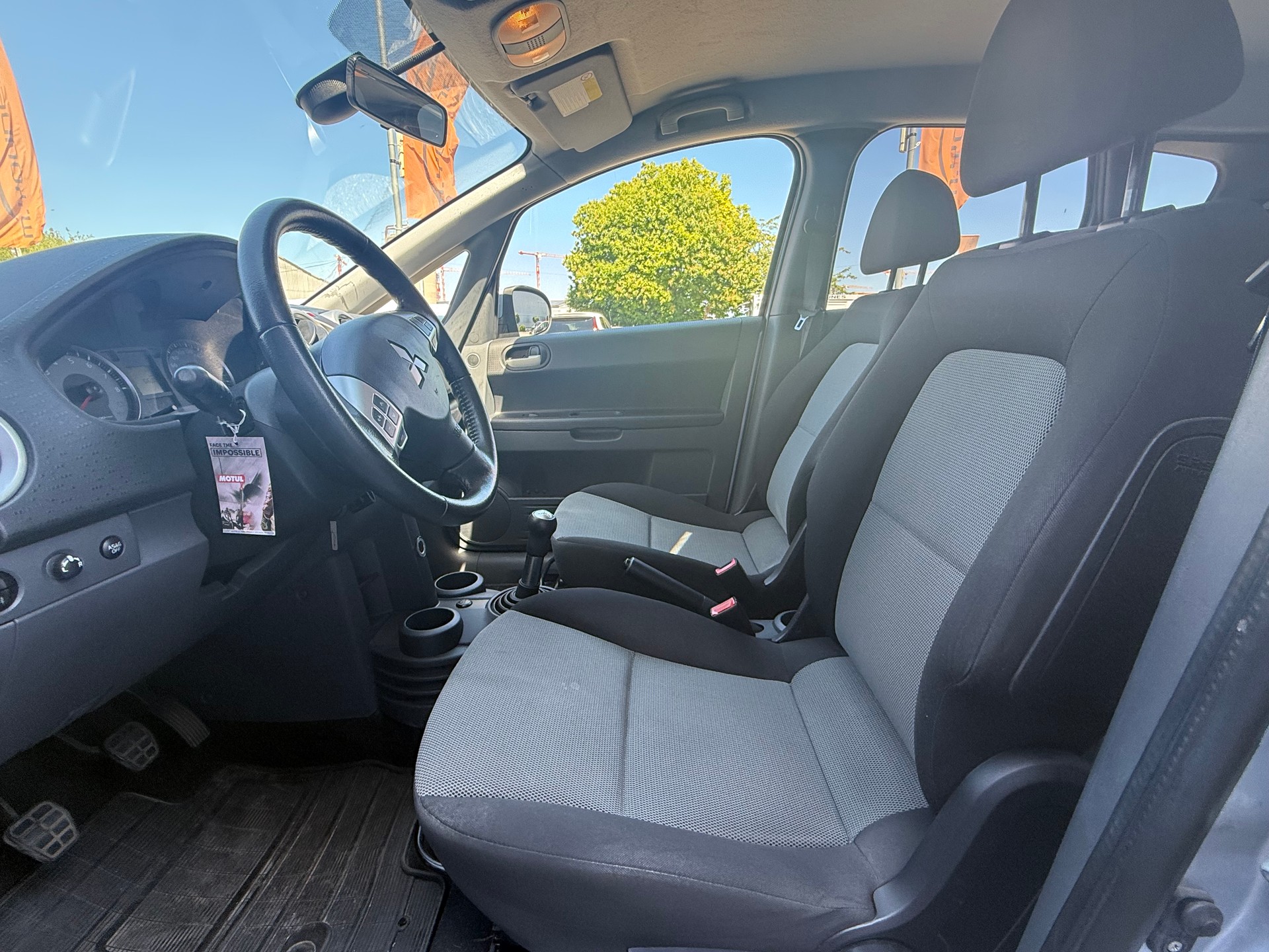 MITSUBISHI Colt 1.3 16V Jubilé (35) ClearTec-image-8