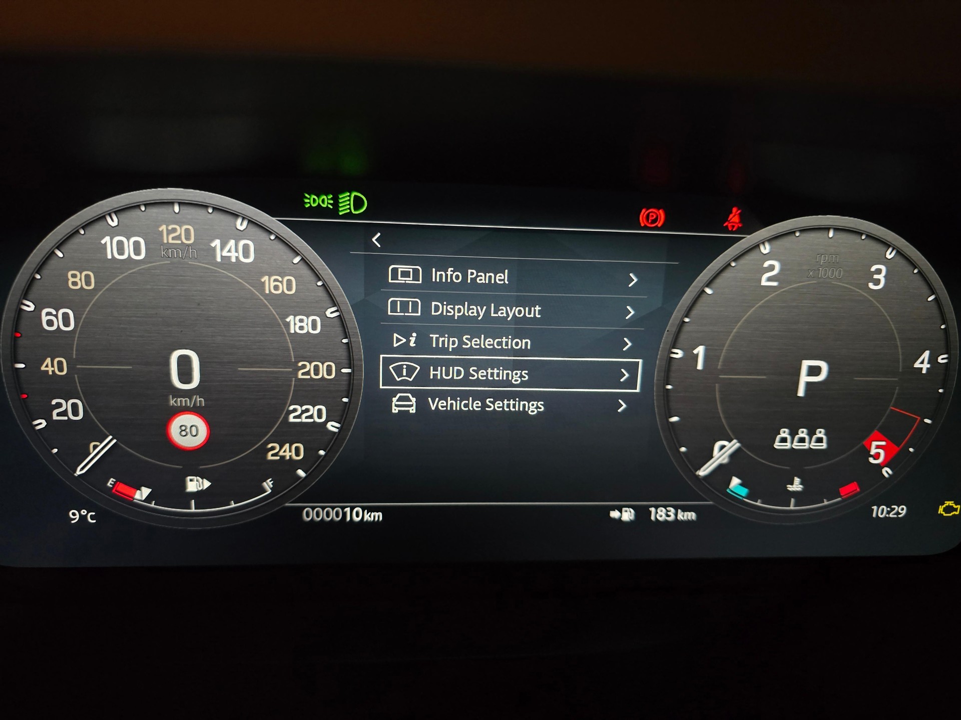 LAND ROVER Defender 110 3.0 D I6 350 X-Dynamic HSE-image-6