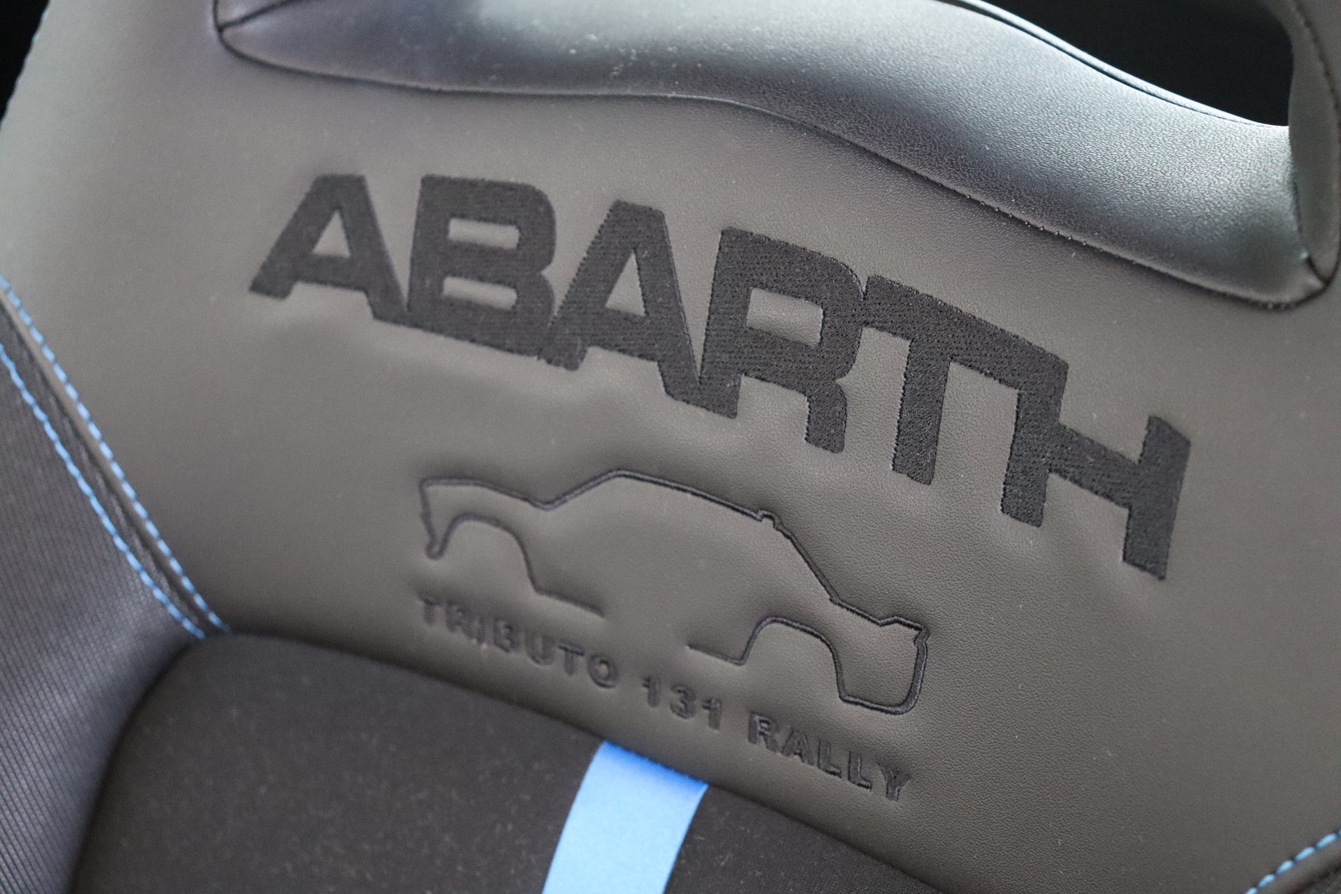FIAT 695 1.4 16V TURBO ABARTH 131 RALLY TURBO DUALOGIC-image-22