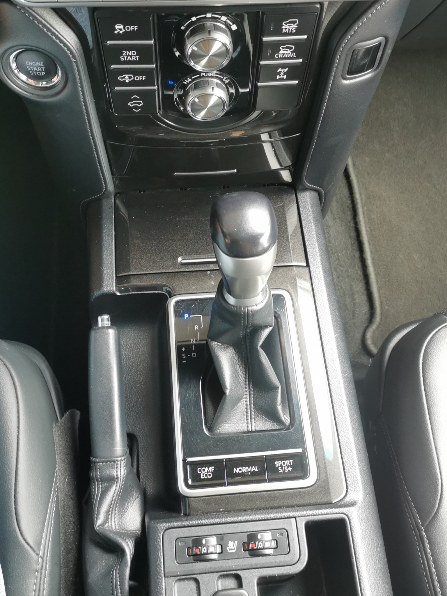 TOYOTA Land Cruiser 2.8TD Premium Automatic-image-19