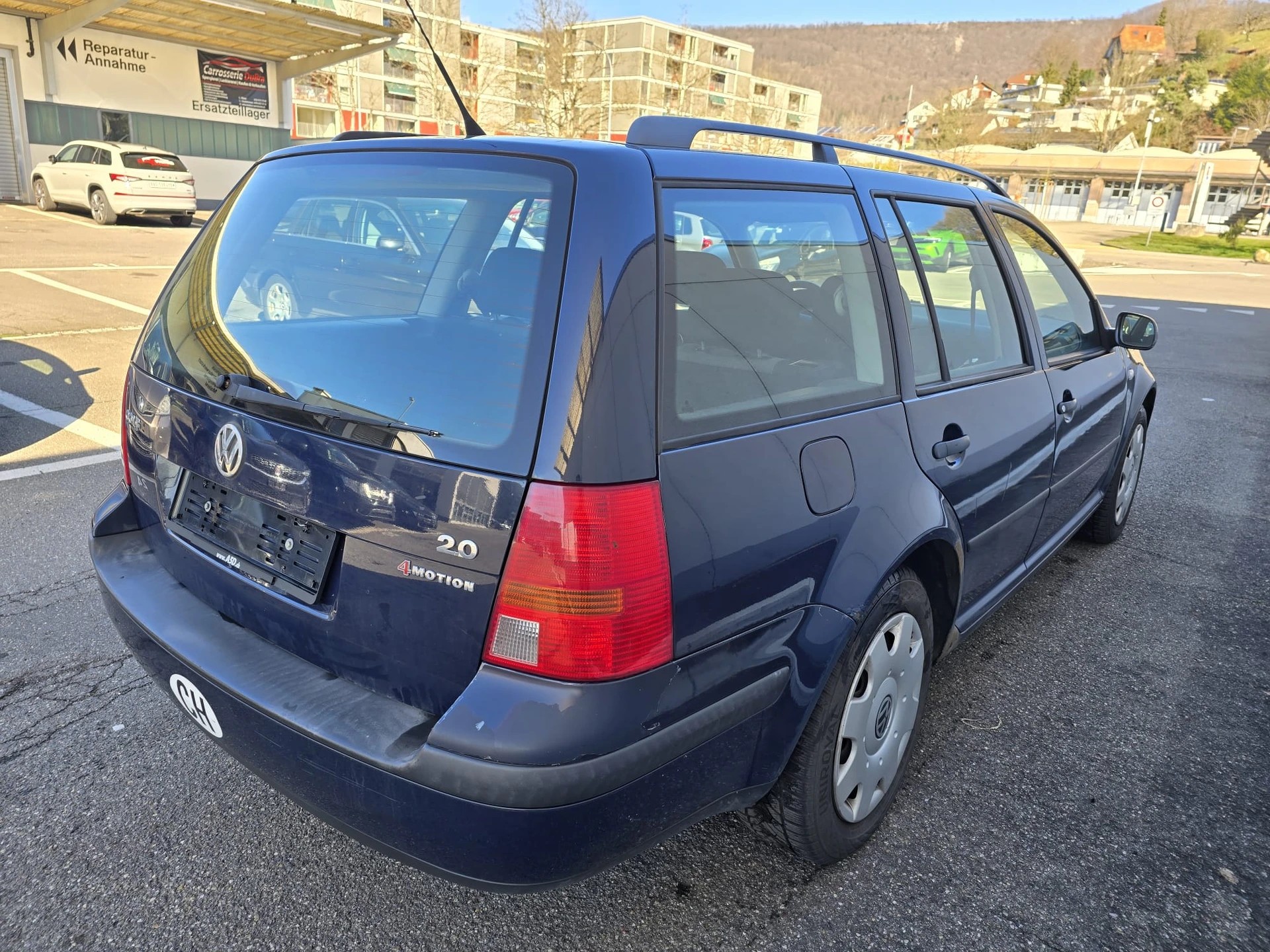 VW Golf Variant 2.0 Pacific 4Motion-image-4