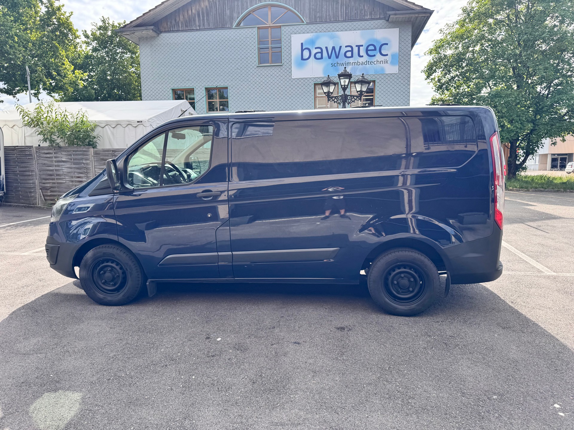 FORD Transit Custom Van 250 L1H1 Startup-image-4