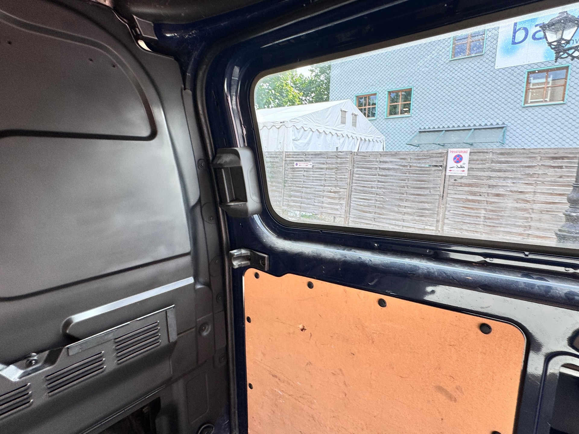 FORD Transit Custom Van 250 L1H1 Startup-image-15