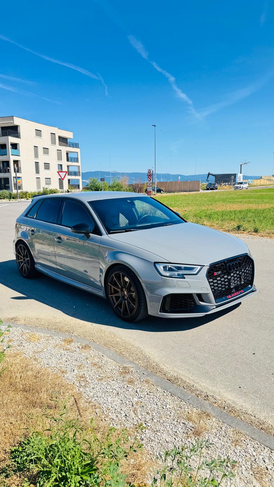 AUDI RS3 Sportback 2.5 TSI quattro S-tronic-image-0