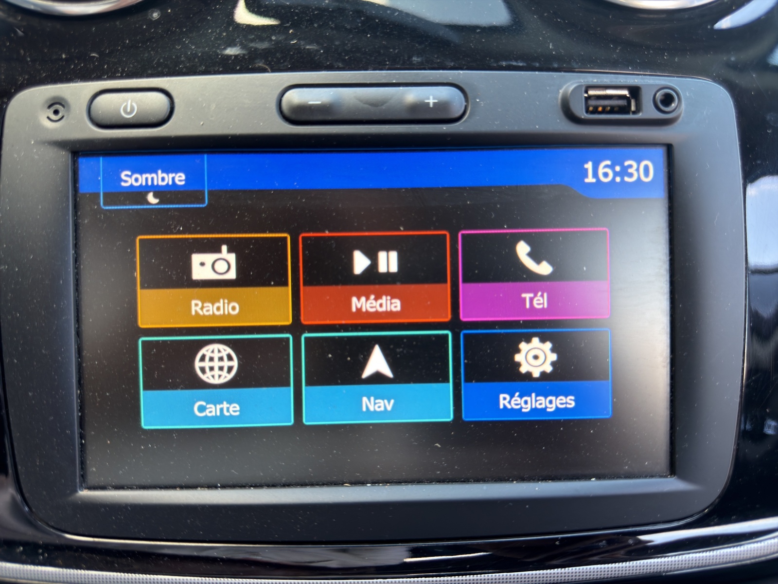 DACIA Sandero TCe 90 Comfort Automatic-image-23