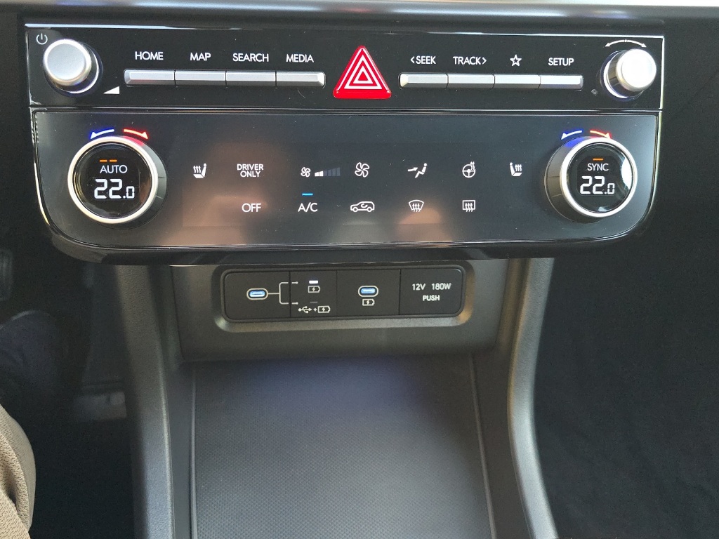 HYUNDAI Tucson 1.6 T-GDi HEV Origo Blackline 4WD-image-22