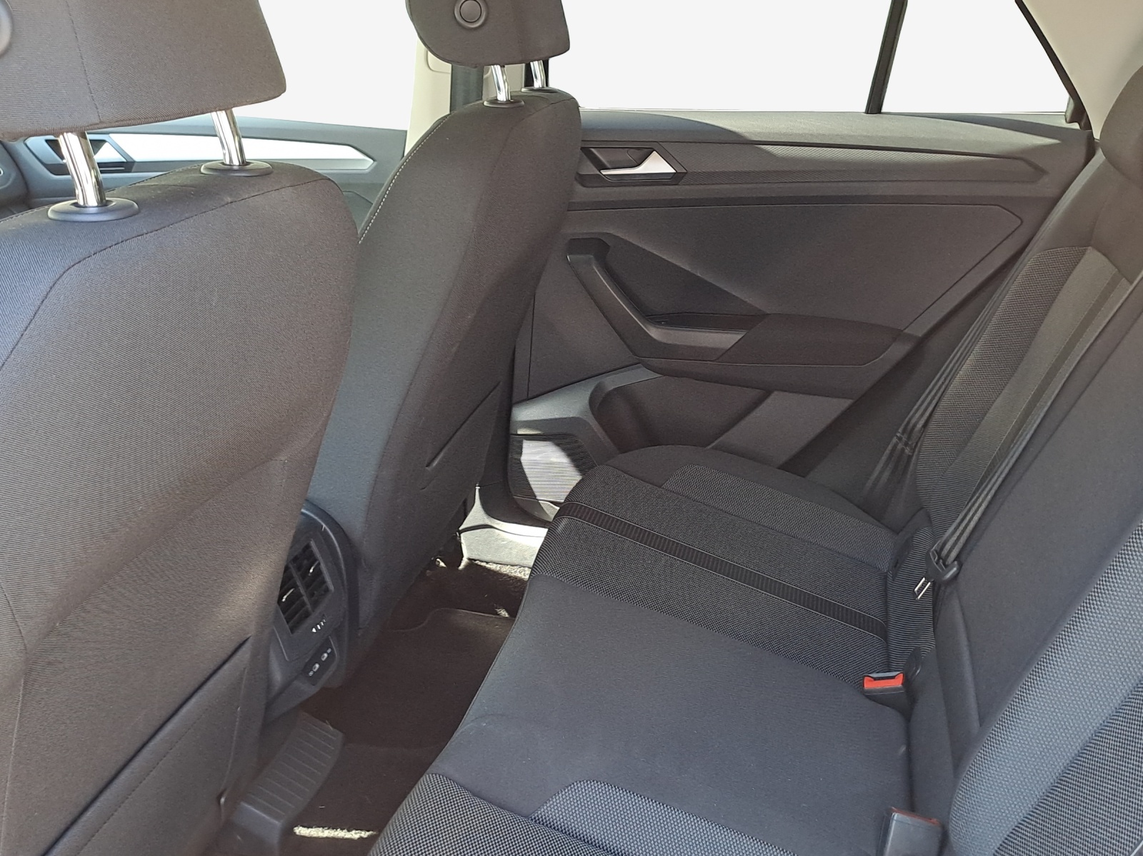 VW T-Roc 1.5 TSI EVO Life DSG-image-11