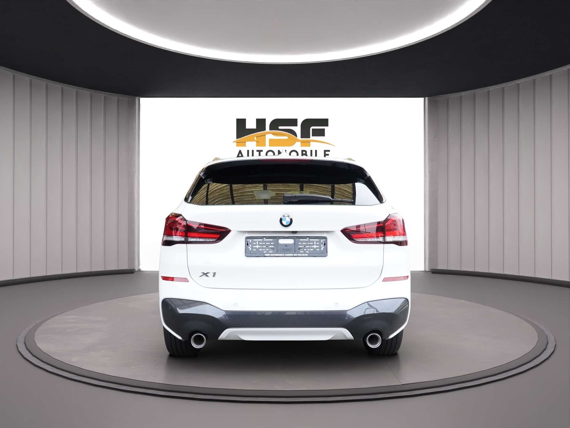 BMW X1 xDrive 20d M Sport Steptronic *CH Fahrzeug & AHK 2000 KG**-image-3