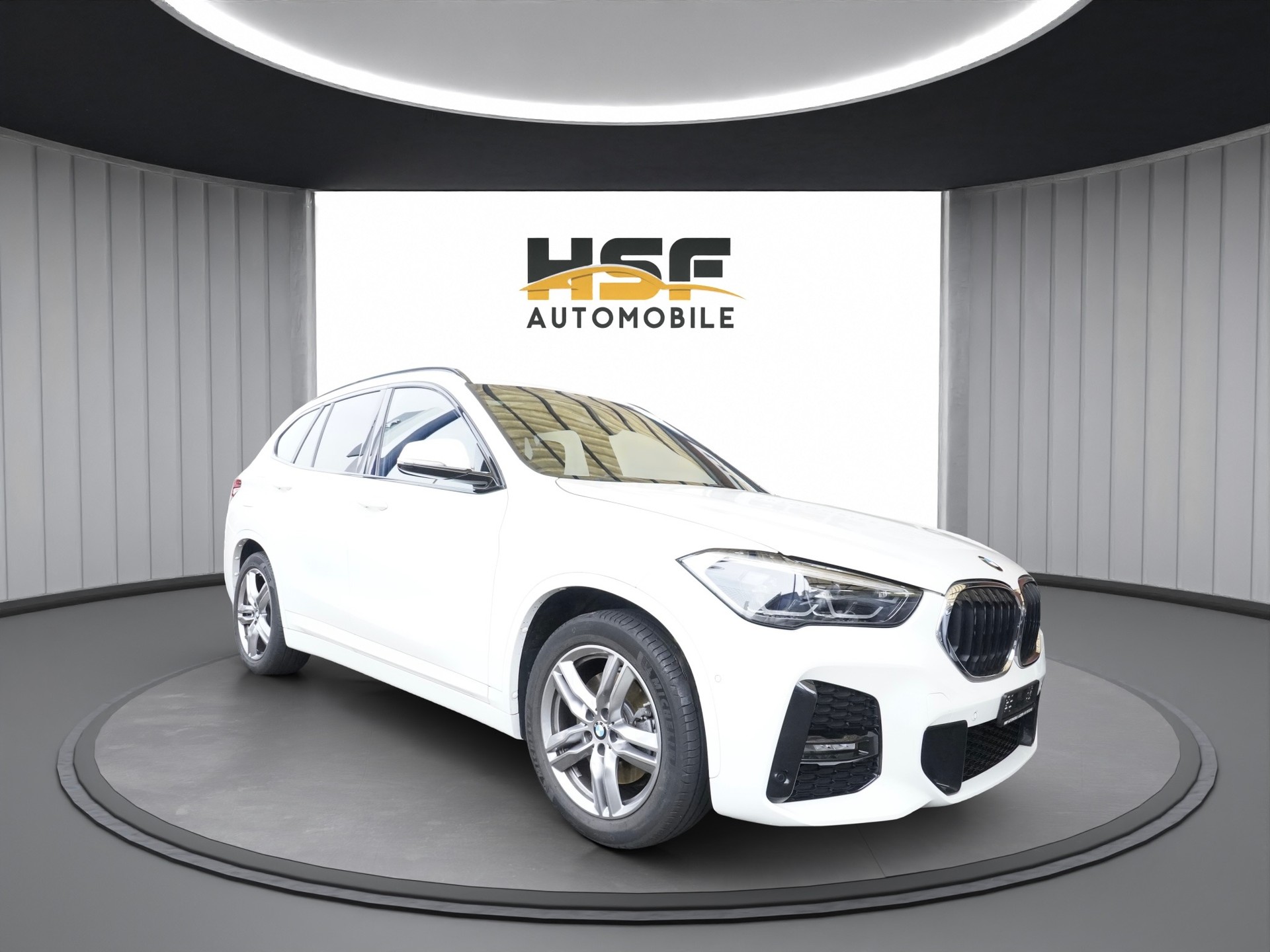 BMW X1 xDrive 20d M Sport Steptronic *CH Fahrzeug & AHK 2000 KG**-image-1