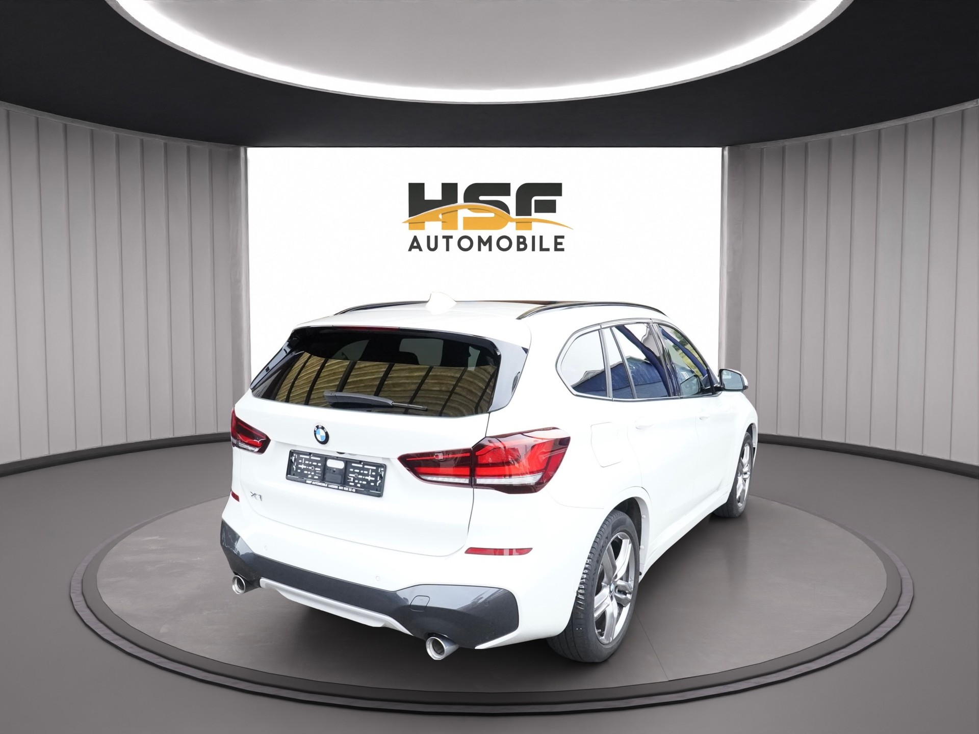 BMW X1 xDrive 20d M Sport Steptronic *CH Fahrzeug & AHK 2000 KG**-image-2